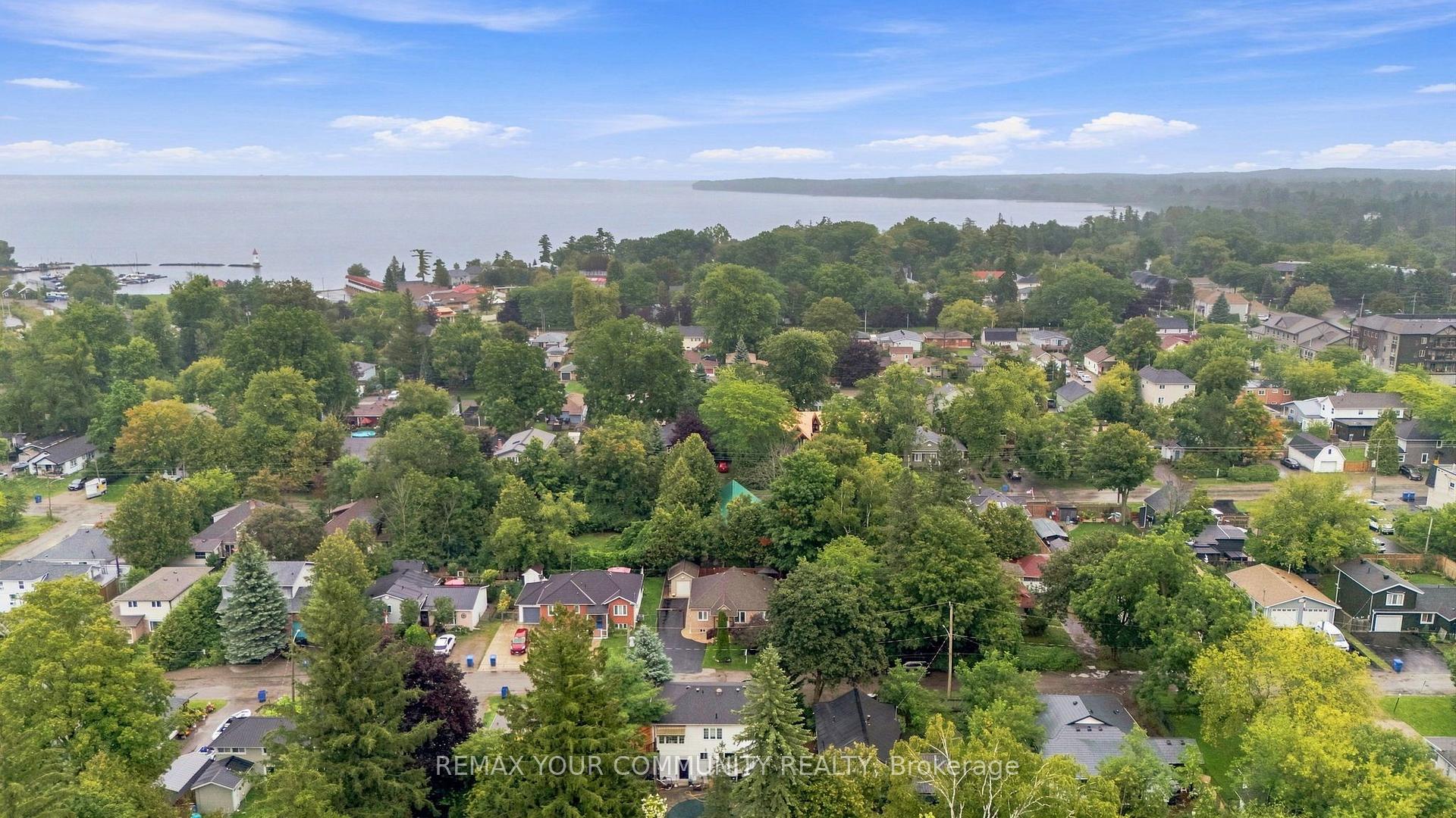 Photo 46 of 19 De Geer Street, Georgina, Sutton & Jackson's Point — HOMEH