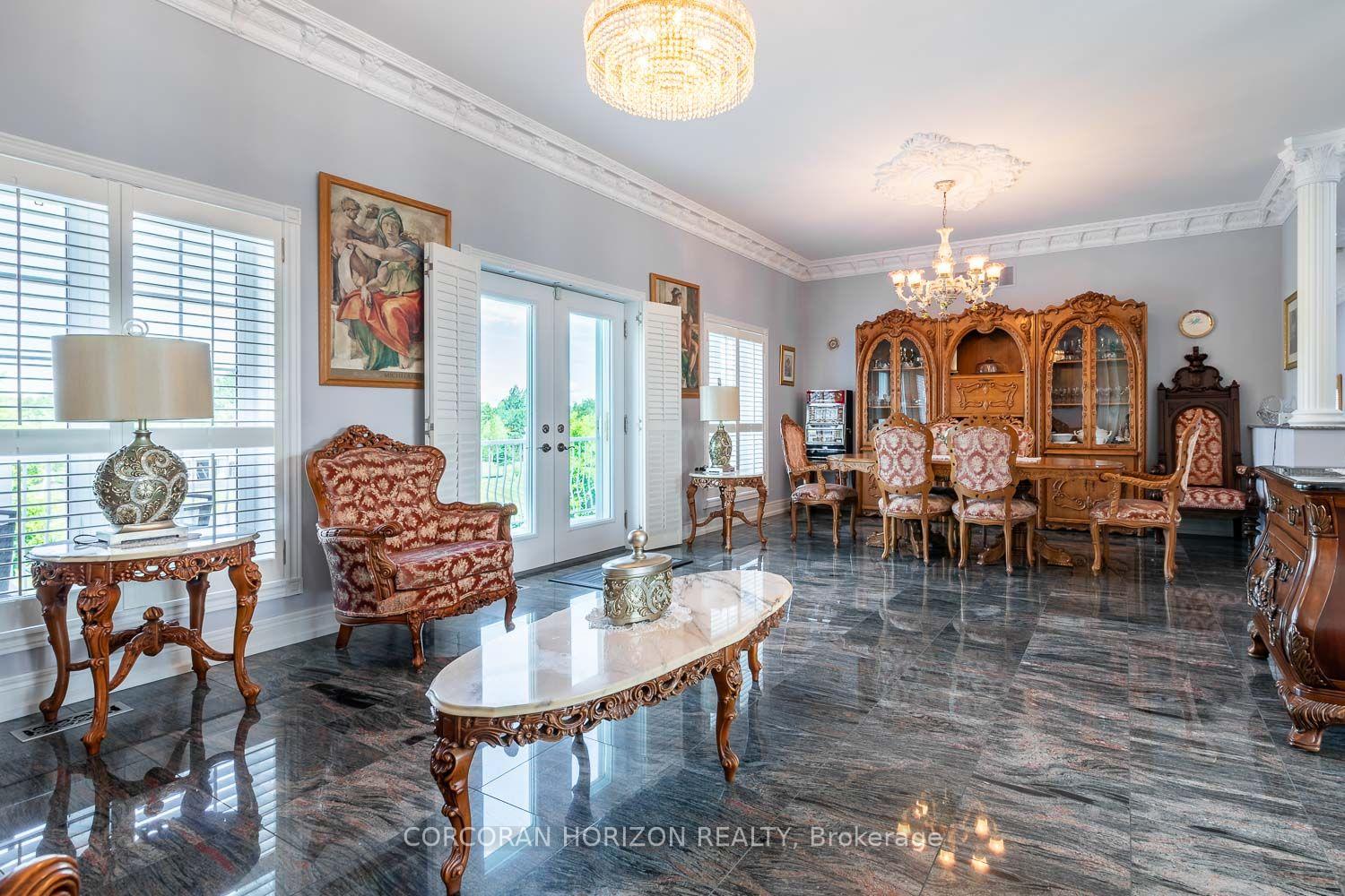 Photo 10 of 16 Rosegarden Drive, Brampton, Toronto Gore Rural Estate — HOMEH