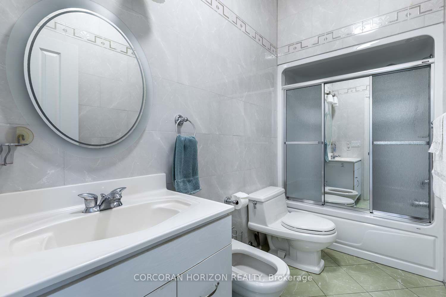 Photo 16 of 16 Rosegarden Drive, Brampton, Toronto Gore Rural Estate — HOMEH