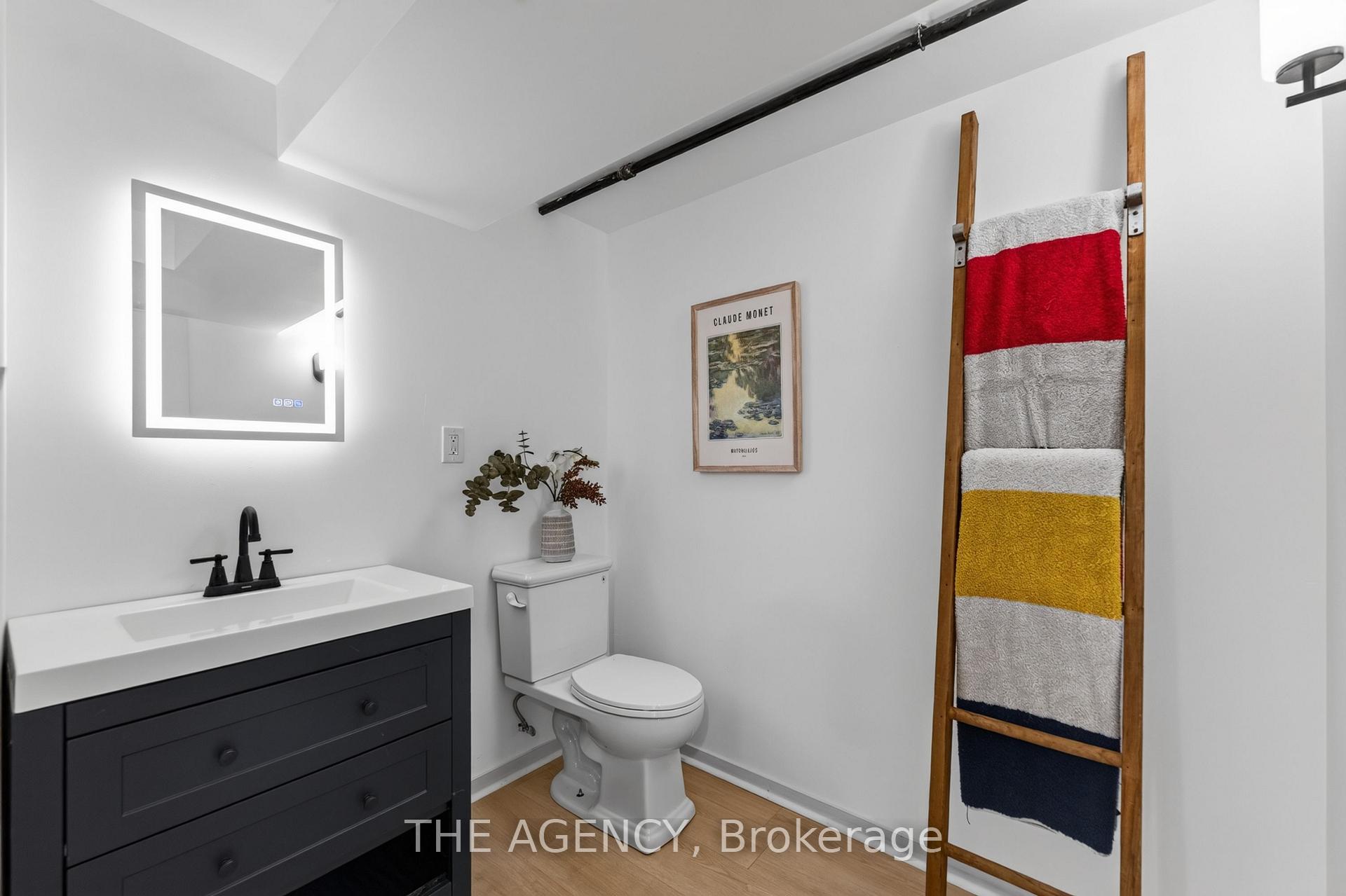Photo 10 of 20 Ridge Point Drive, St. Catharines, Burleigh Hill — HOMEH