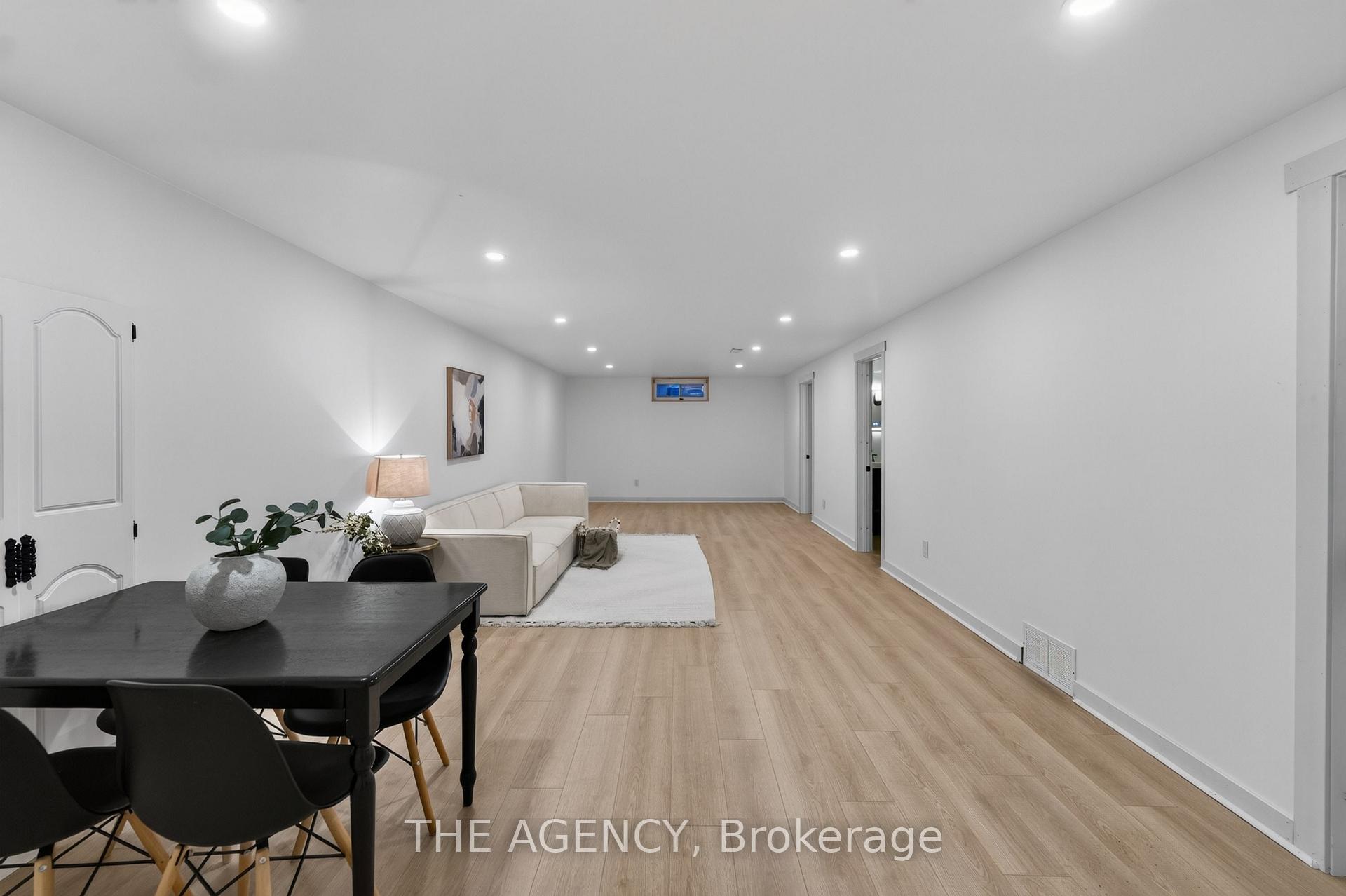 Photo 21 of 20 Ridge Point Drive, St. Catharines, Burleigh Hill — HOMEH