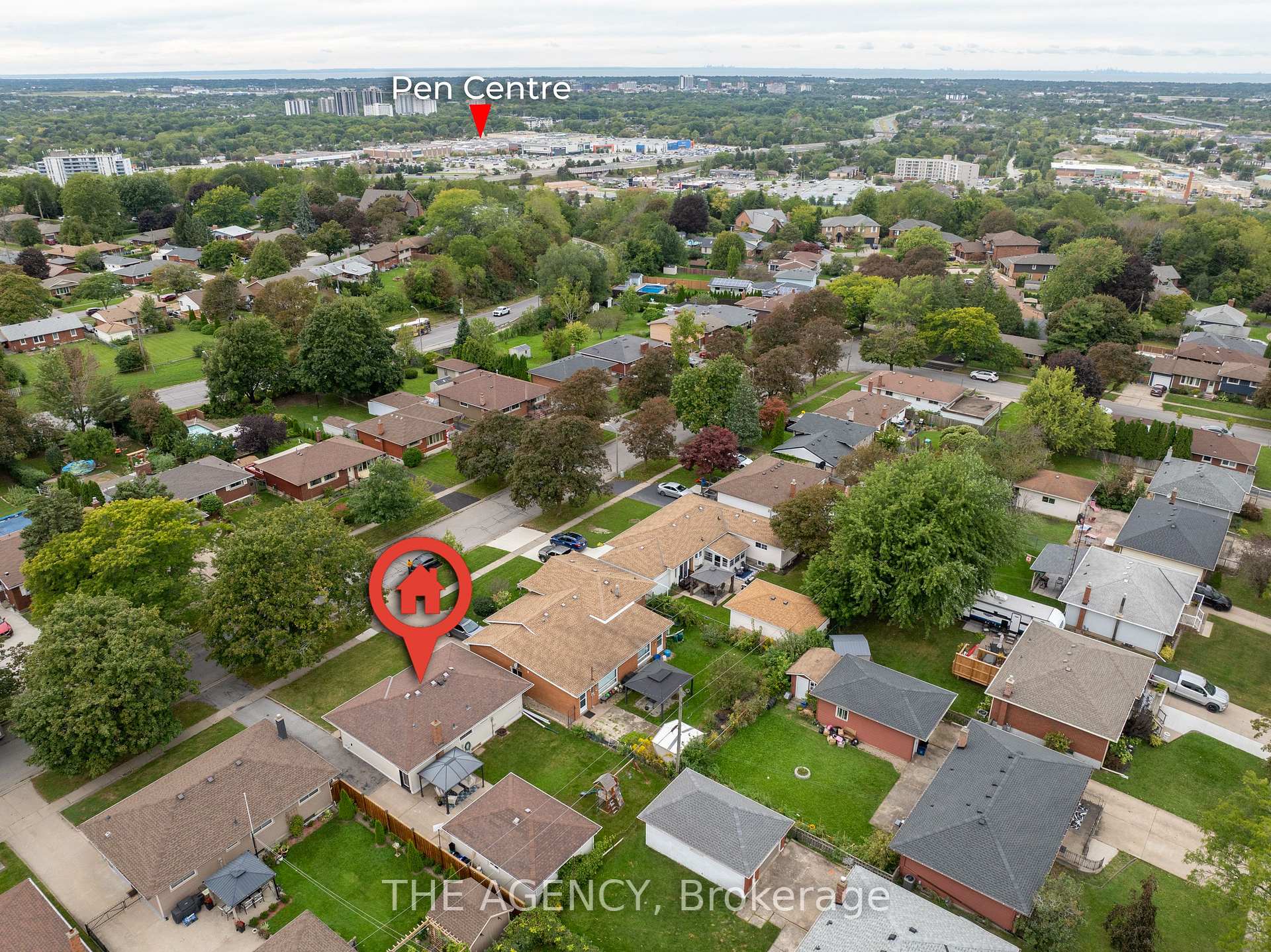 Photo 37 of 20 Ridge Point Drive, St. Catharines, Burleigh Hill — HOMEH