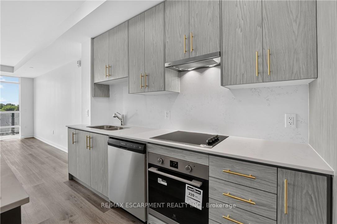 Photo 8 of Unit 427, 461 Green Road, Hamilton, Stoney Creek — HOMEH
