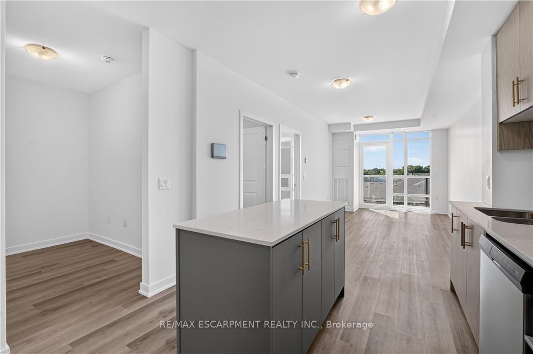 Photo 9 of Unit 427, 461 Green Road, Hamilton, Stoney Creek — HOMEH