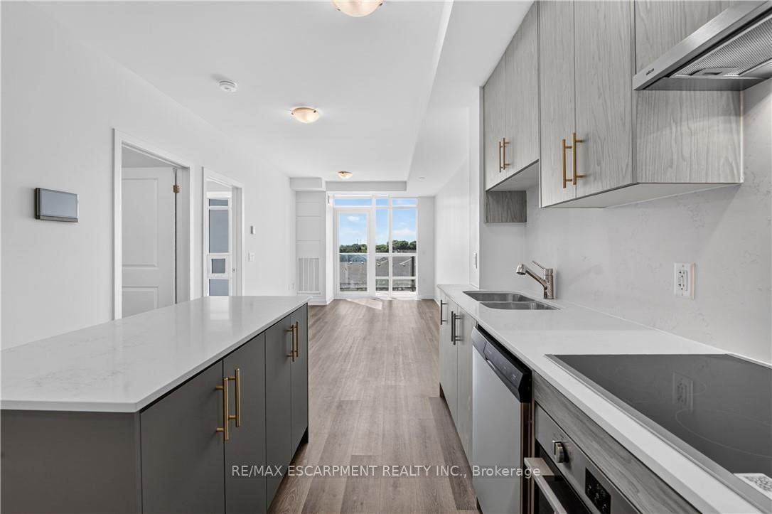 Photo 10 of Unit 427, 461 Green Road, Hamilton, Stoney Creek — HOMEH