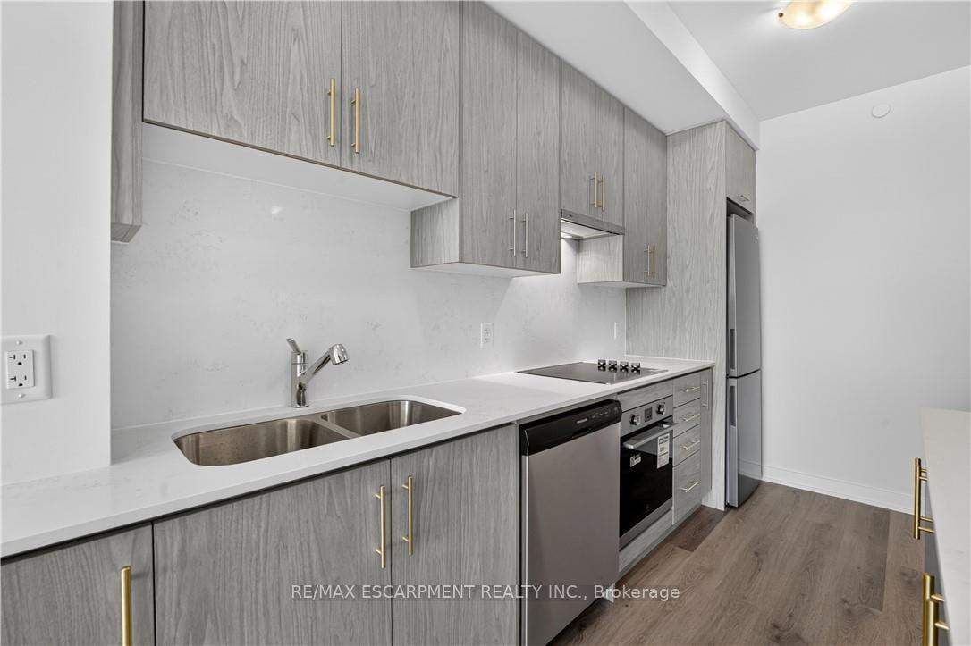 Photo 11 of Unit 427, 461 Green Road, Hamilton, Stoney Creek — HOMEH