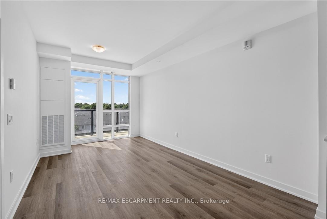 Photo 14 of Unit 427, 461 Green Road, Hamilton, Stoney Creek — HOMEH