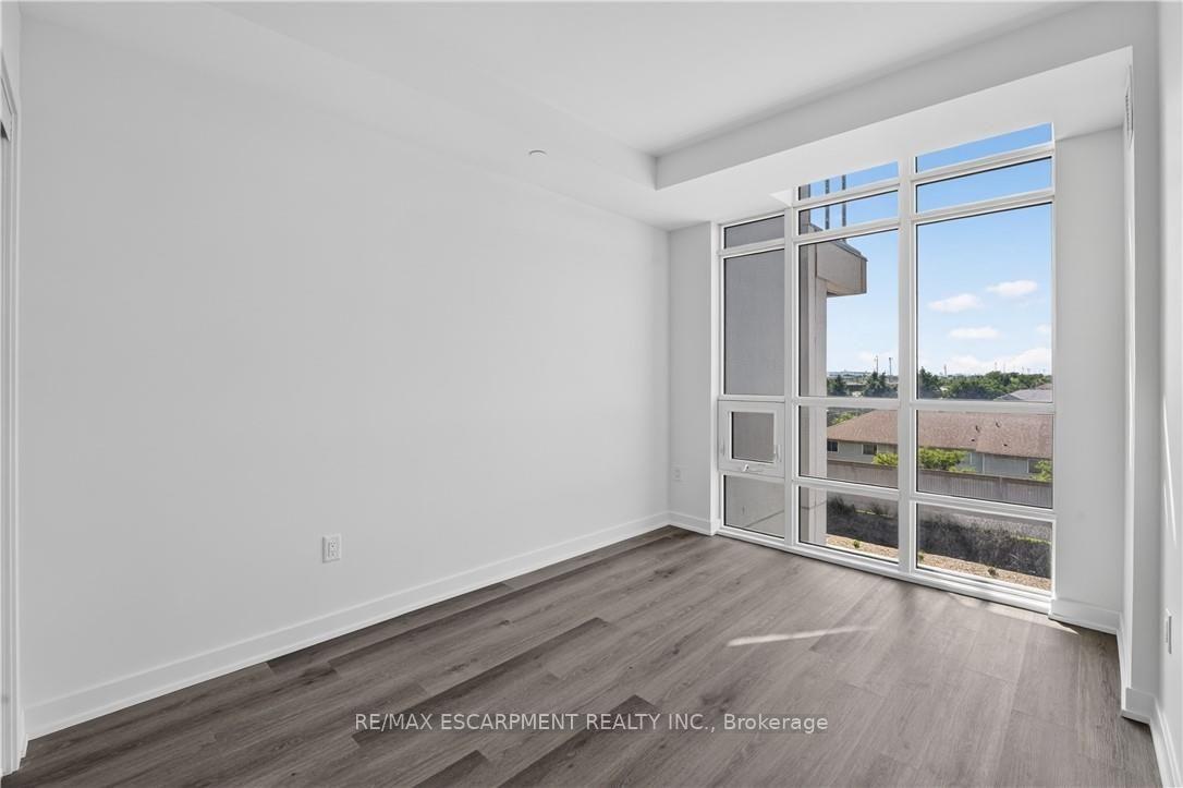 Photo 20 of Unit 427, 461 Green Road, Hamilton, Stoney Creek — HOMEH
