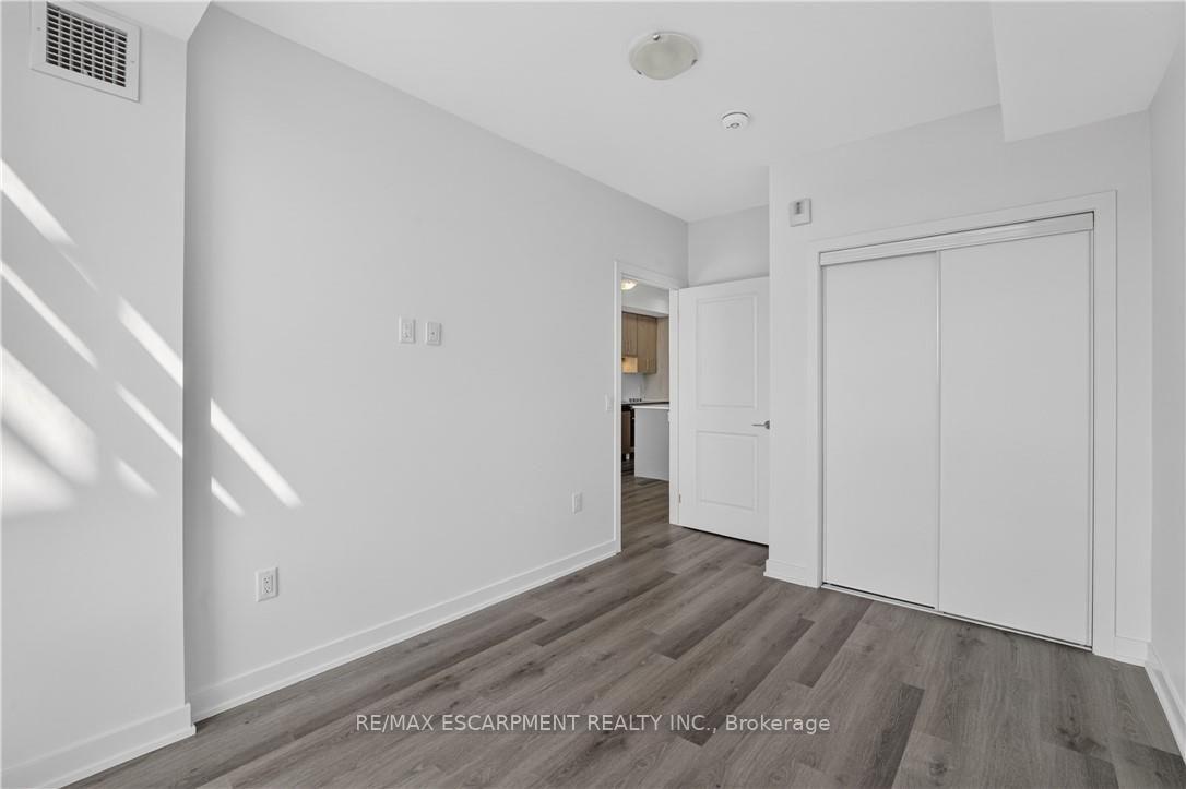Photo 21 of Unit 427, 461 Green Road, Hamilton, Stoney Creek — HOMEH