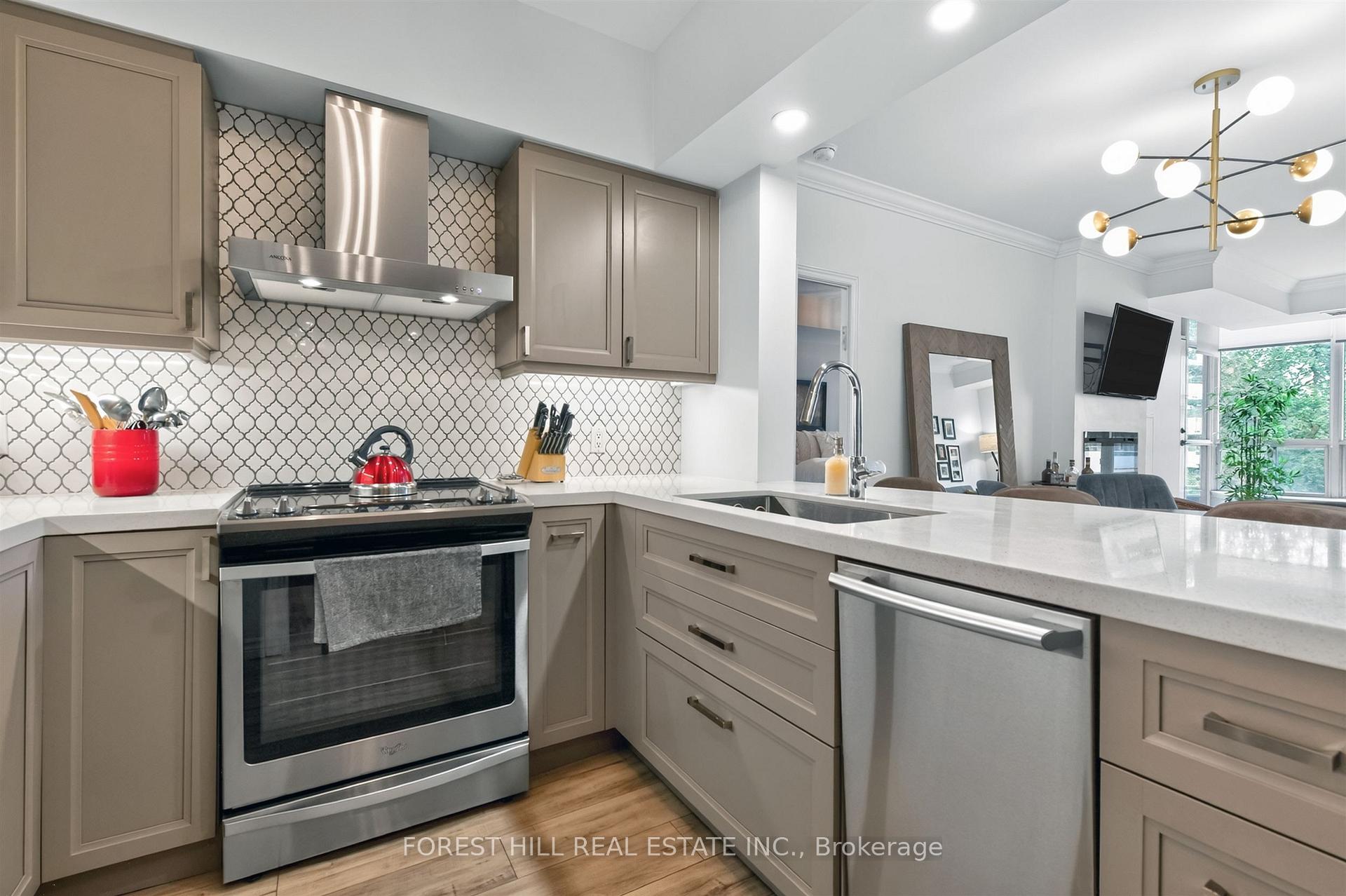 Photo 14 of Unit 508, 2 Edith Drive, Toronto, Yonge-Eglinton — HOMEH