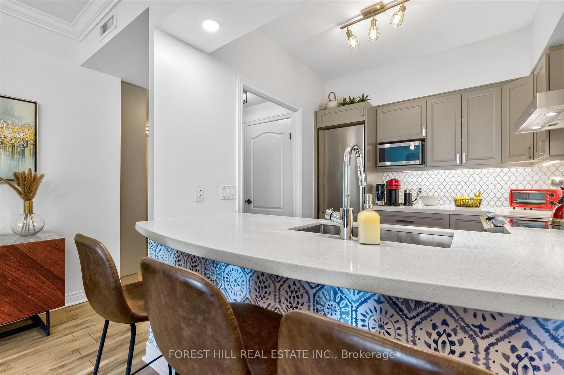 Photo 17 of Unit 508, 2 Edith Drive, Toronto, Yonge-Eglinton — HOMEH
