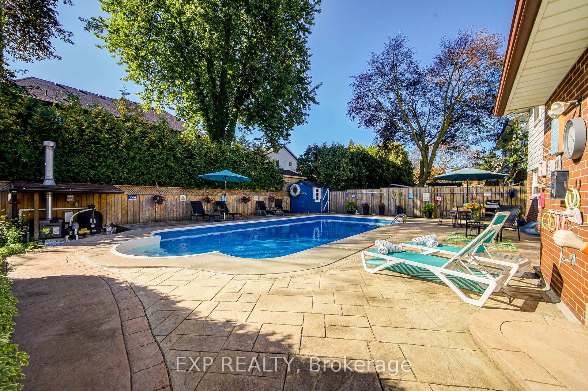 Photo 5 of 17 Rustywood Drive, North York, Parkwoods-Donalda — HOMEH