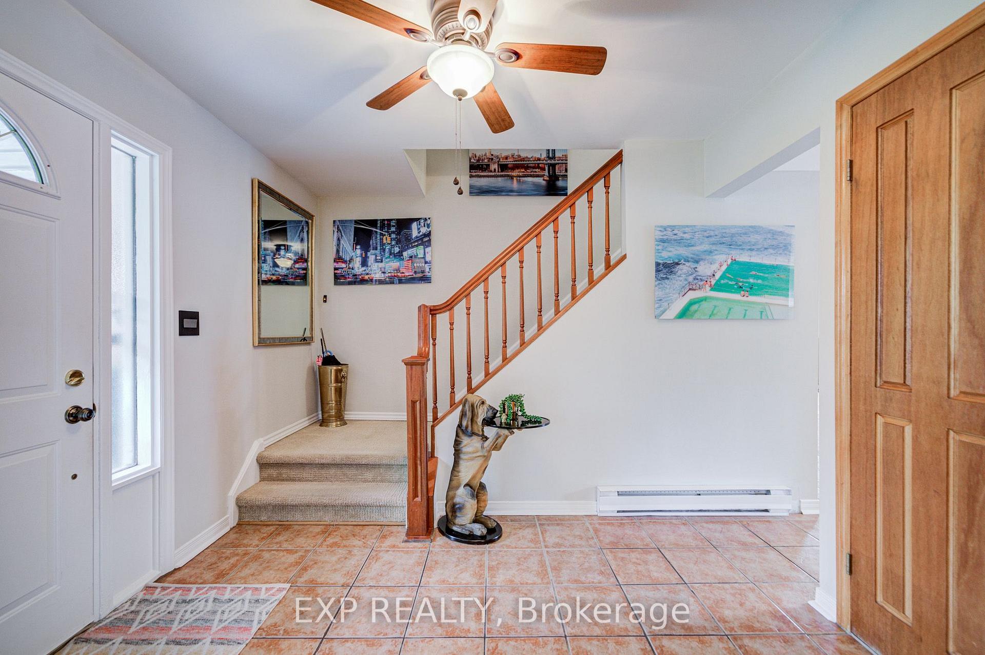 Photo 10 of 17 Rustywood Drive, North York, Parkwoods-Donalda — HOMEH