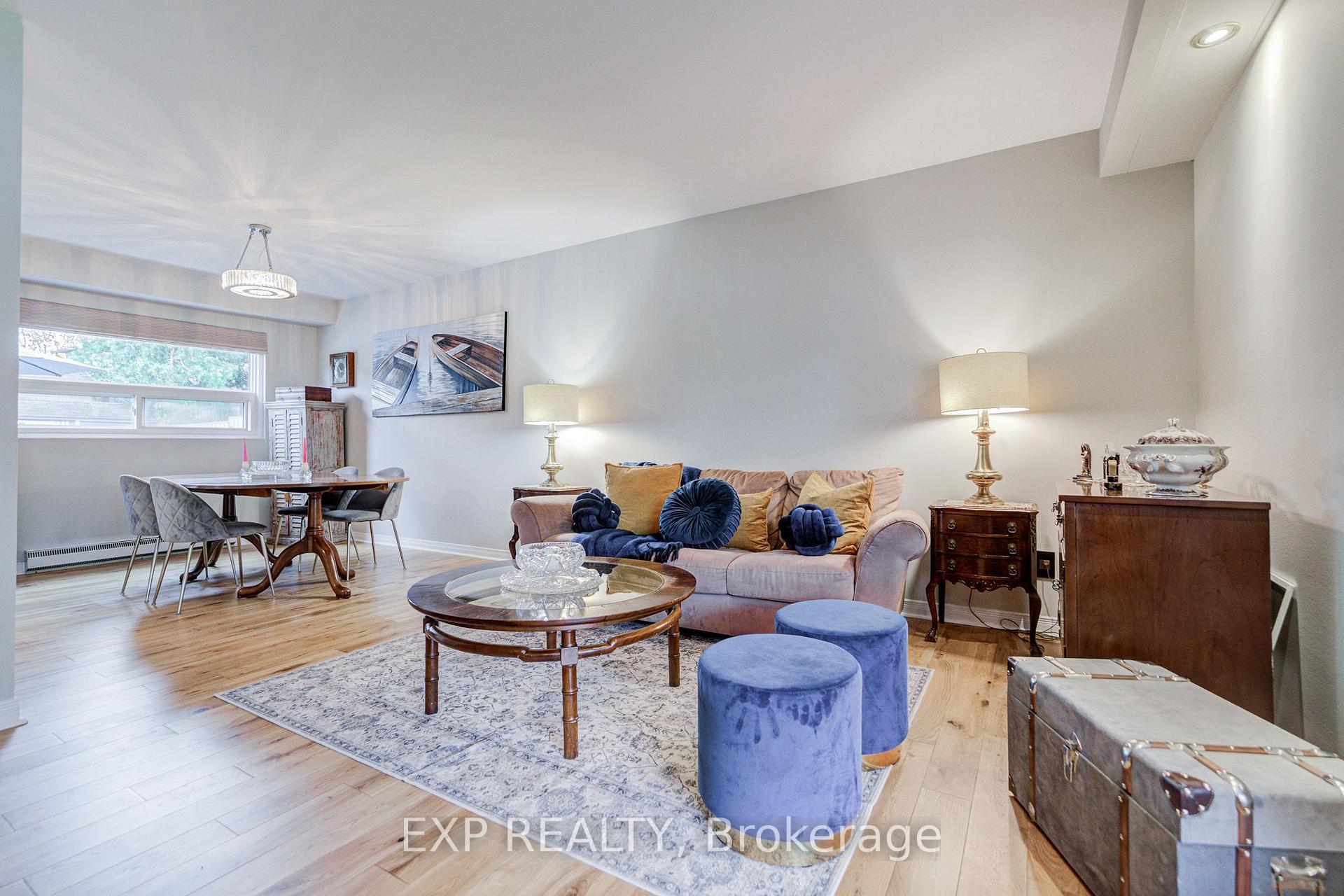 Photo 14 of 17 Rustywood Drive, North York, Parkwoods-Donalda — HOMEH