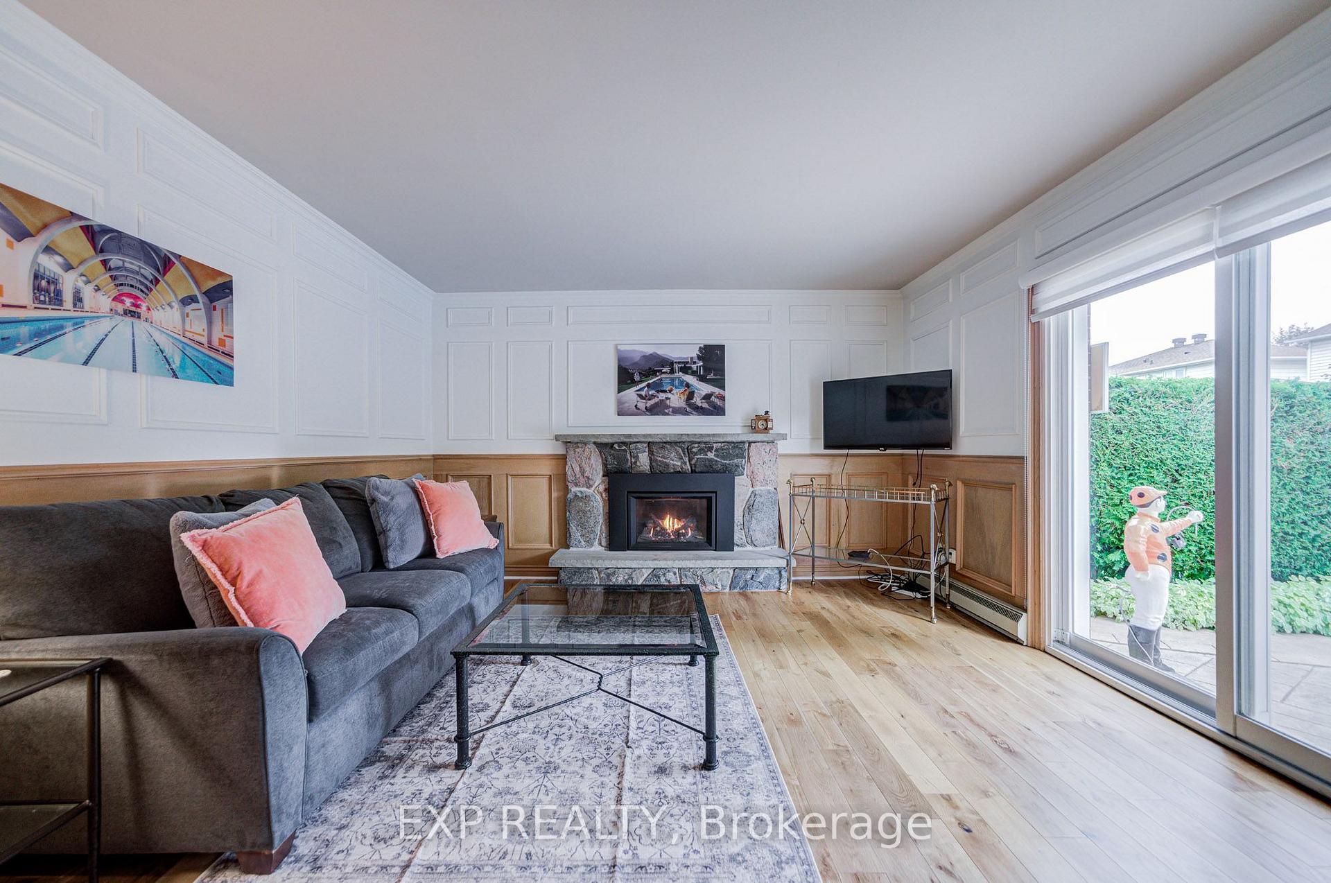 Photo 23 of 17 Rustywood Drive, North York, Parkwoods-Donalda — HOMEH