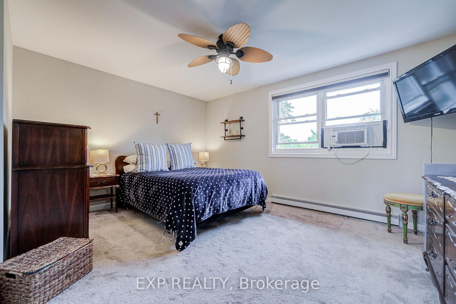Photo 29 of 17 Rustywood Drive, North York, Parkwoods-Donalda — HOMEH