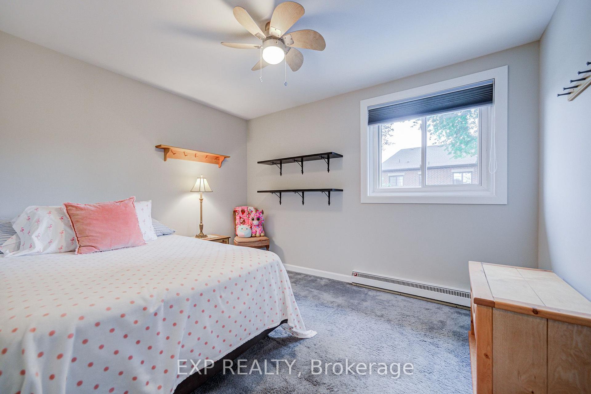 Photo 32 of 17 Rustywood Drive, North York, Parkwoods-Donalda — HOMEH