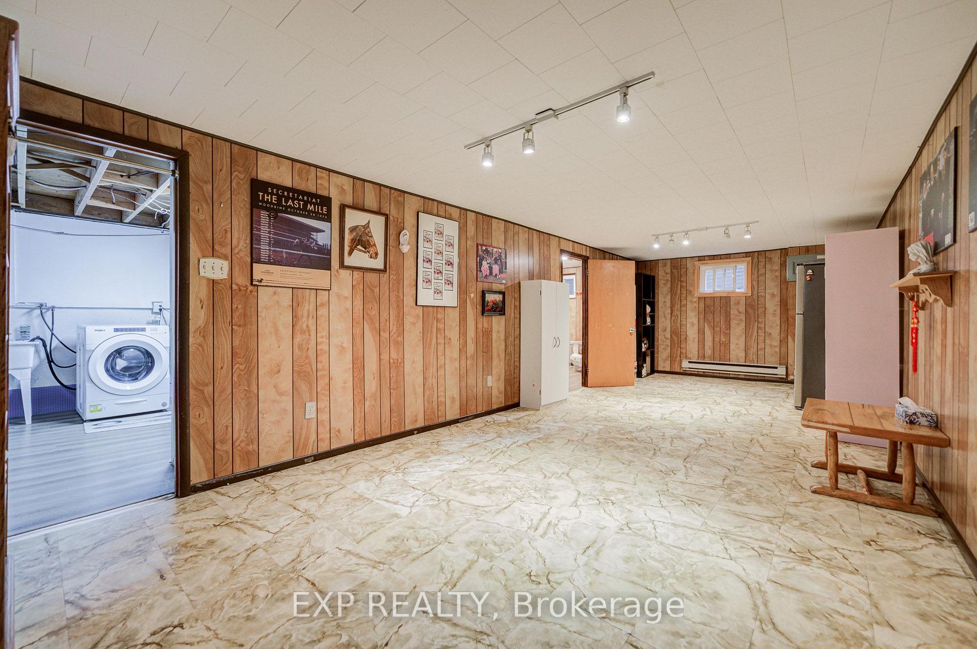 Photo 39 of 17 Rustywood Drive, North York, Parkwoods-Donalda — HOMEH