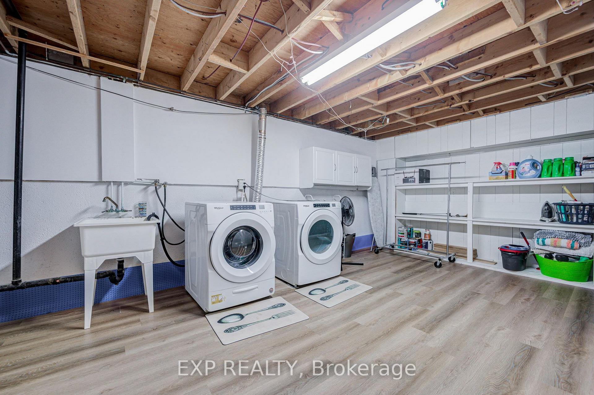 Photo 41 of 17 Rustywood Drive, North York, Parkwoods-Donalda — HOMEH