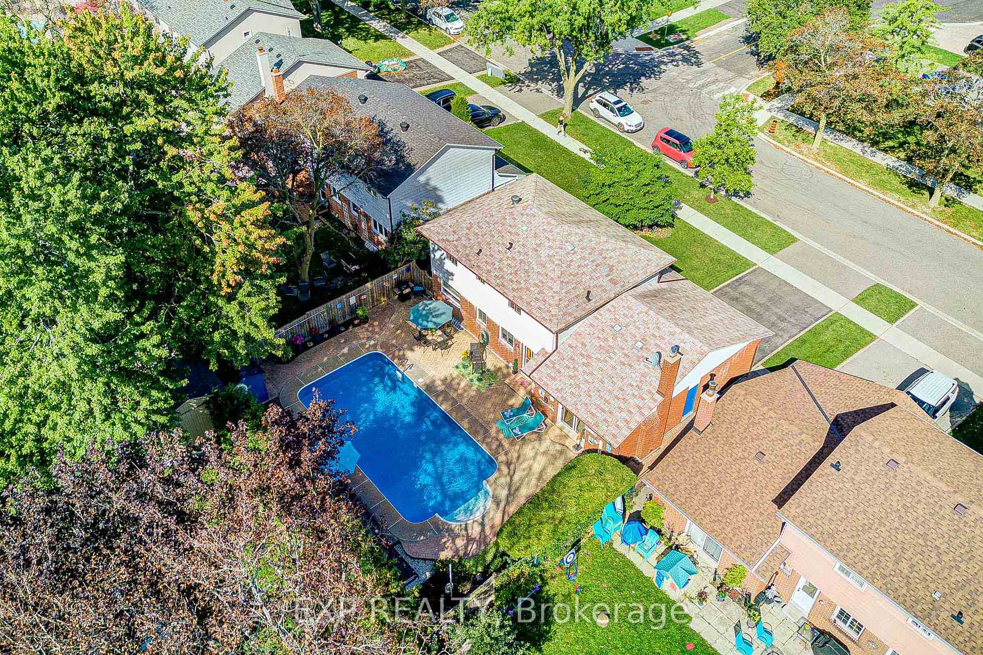 Photo 52 of 17 Rustywood Drive, North York, Parkwoods-Donalda — HOMEH