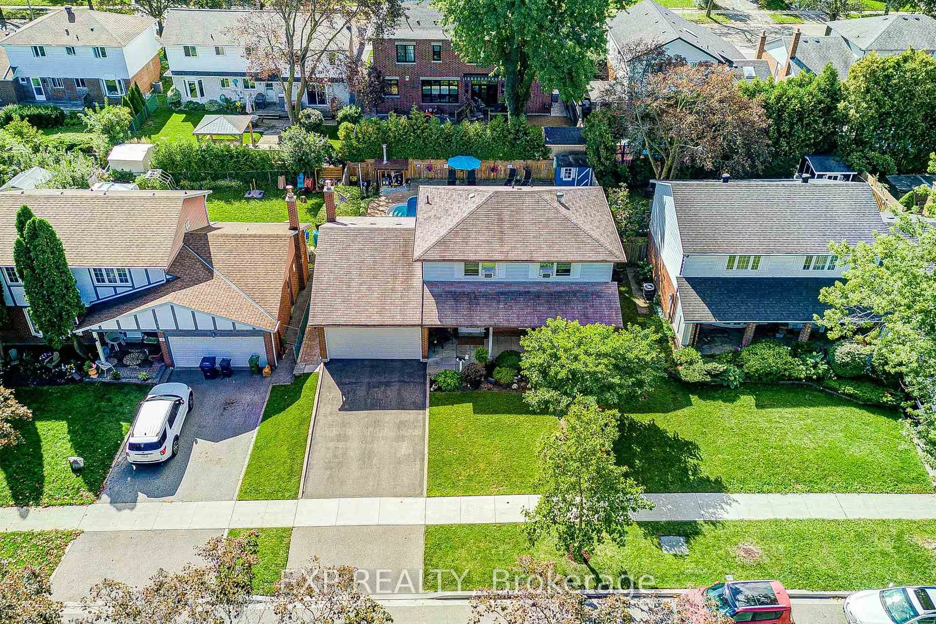 Photo 56 of 17 Rustywood Drive, North York, Parkwoods-Donalda — HOMEH