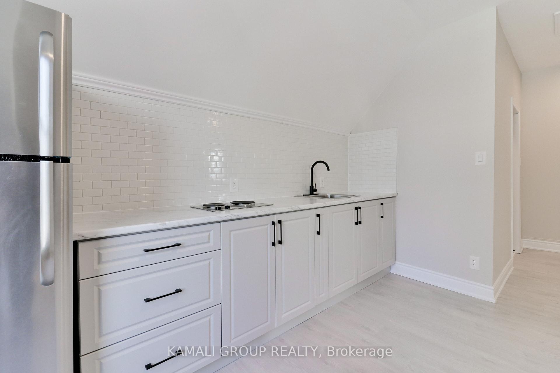 Photo 2 of Unit 3, 93 McMillan Drive, Oshawa, O'Neill — HOMEH
