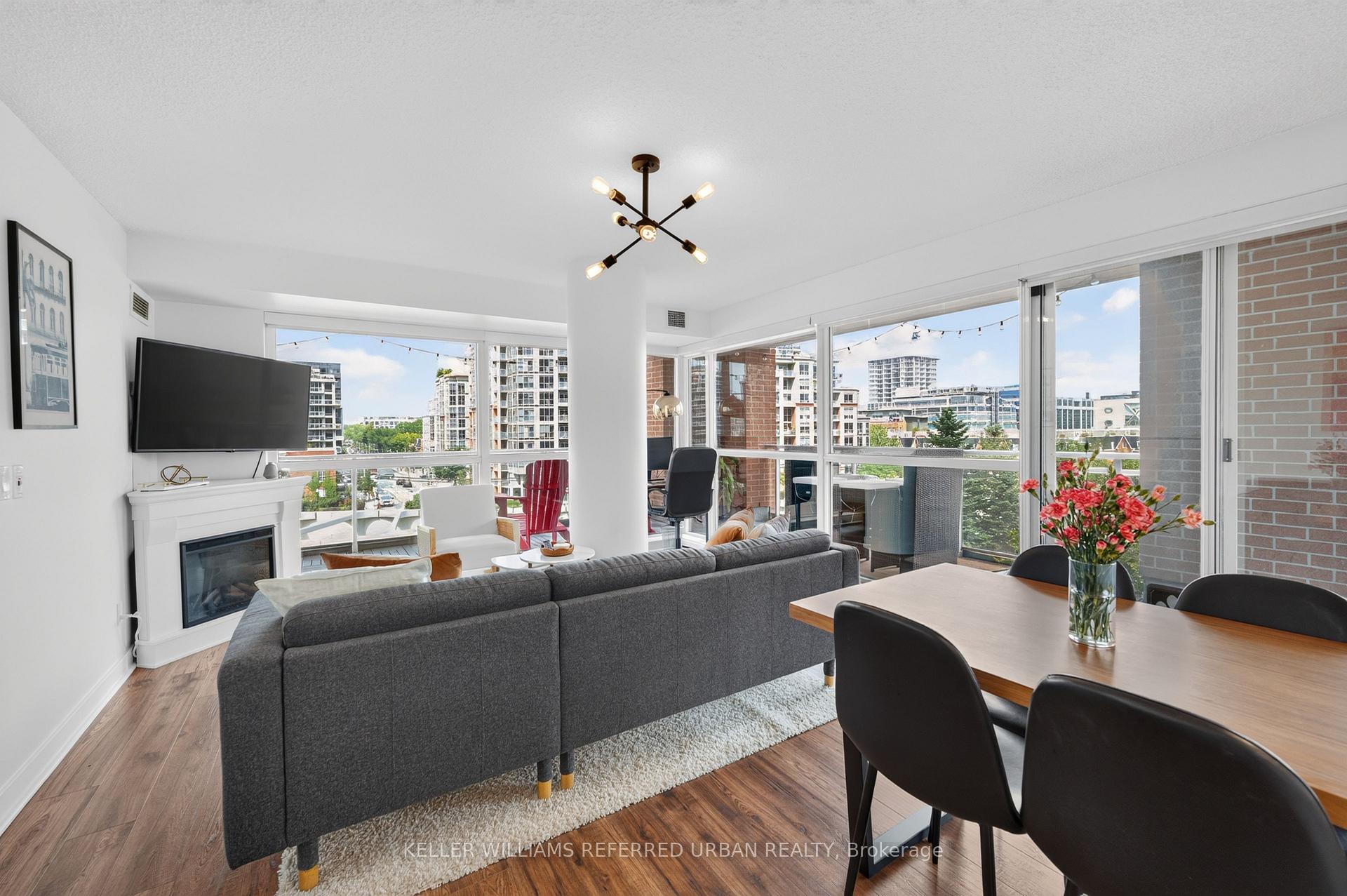 Photo 6 of Unit 304, 80 Western Battery Road, Toronto, Niagara — HOMEH