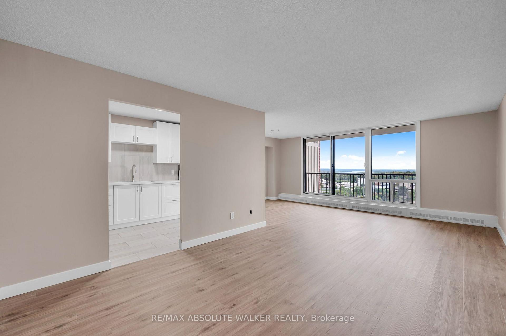 Photo 3 of Unit 1709, 665 Bathgate Drive, Ottawa, Carson Meadows — HOMEH