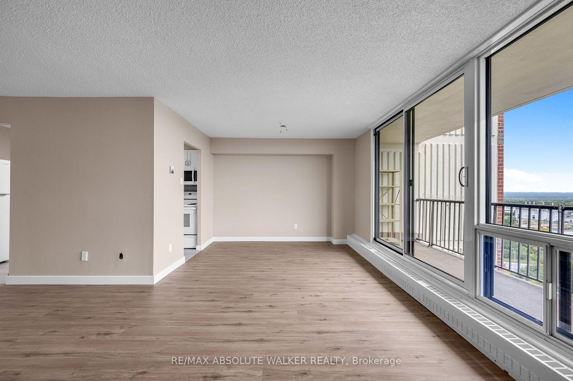 Photo 5 of Unit 1709, 665 Bathgate Drive, Ottawa, Carson Meadows — HOMEH