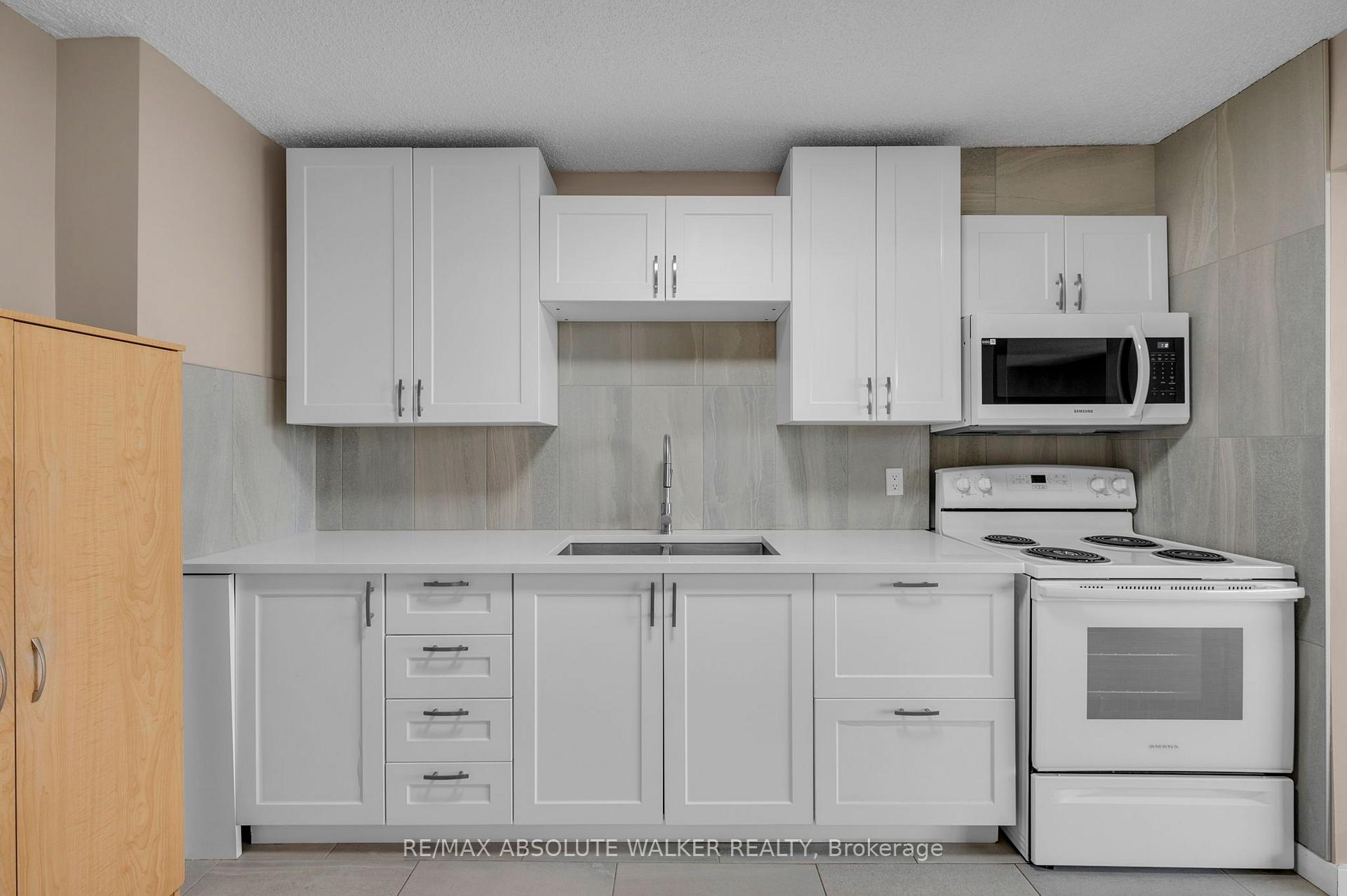 Photo 9 of Unit 1709, 665 Bathgate Drive, Ottawa, Carson Meadows — HOMEH