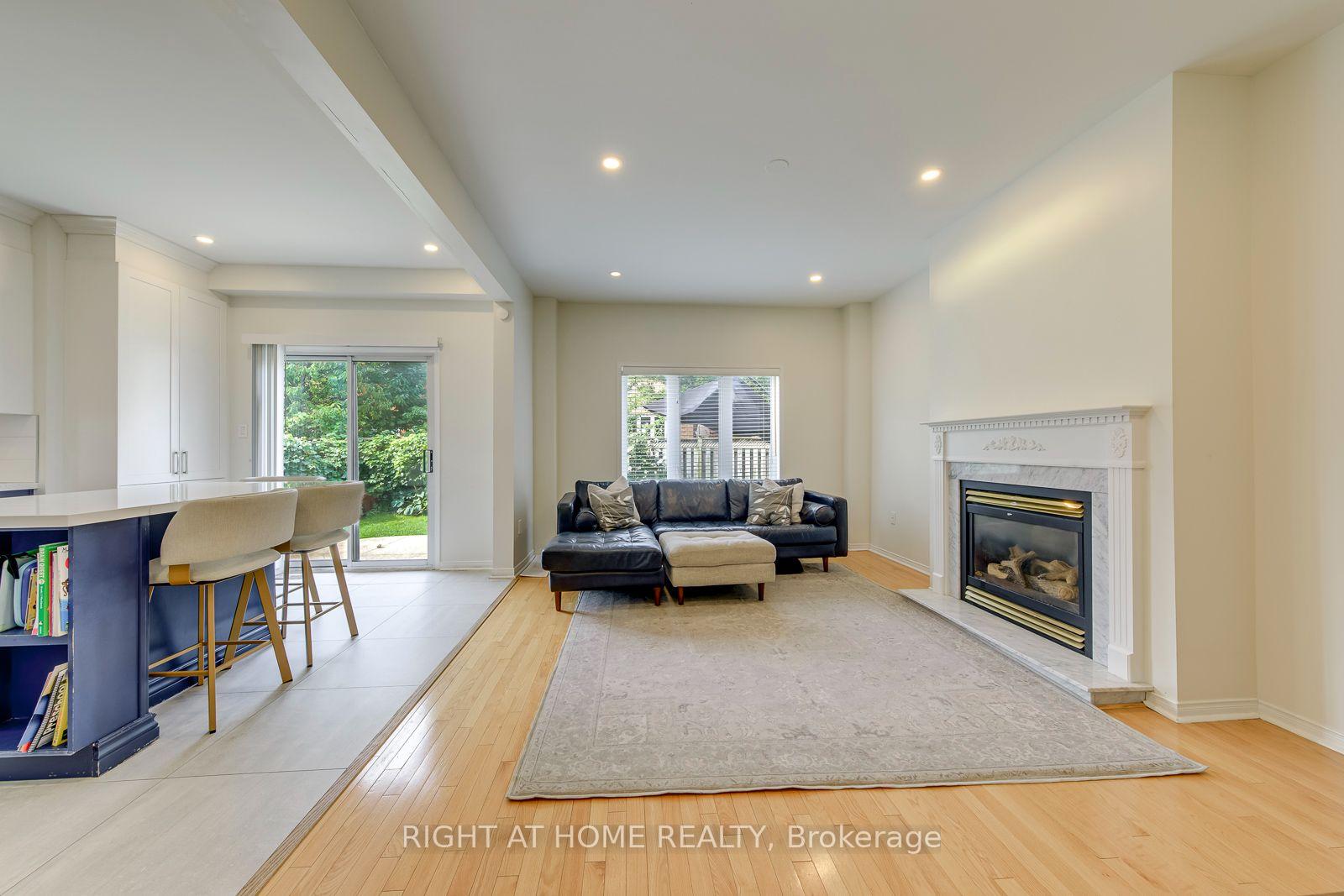 Photo 9 of 2244 Overfield Road, Oakville, West Oak Trails — HOMEH