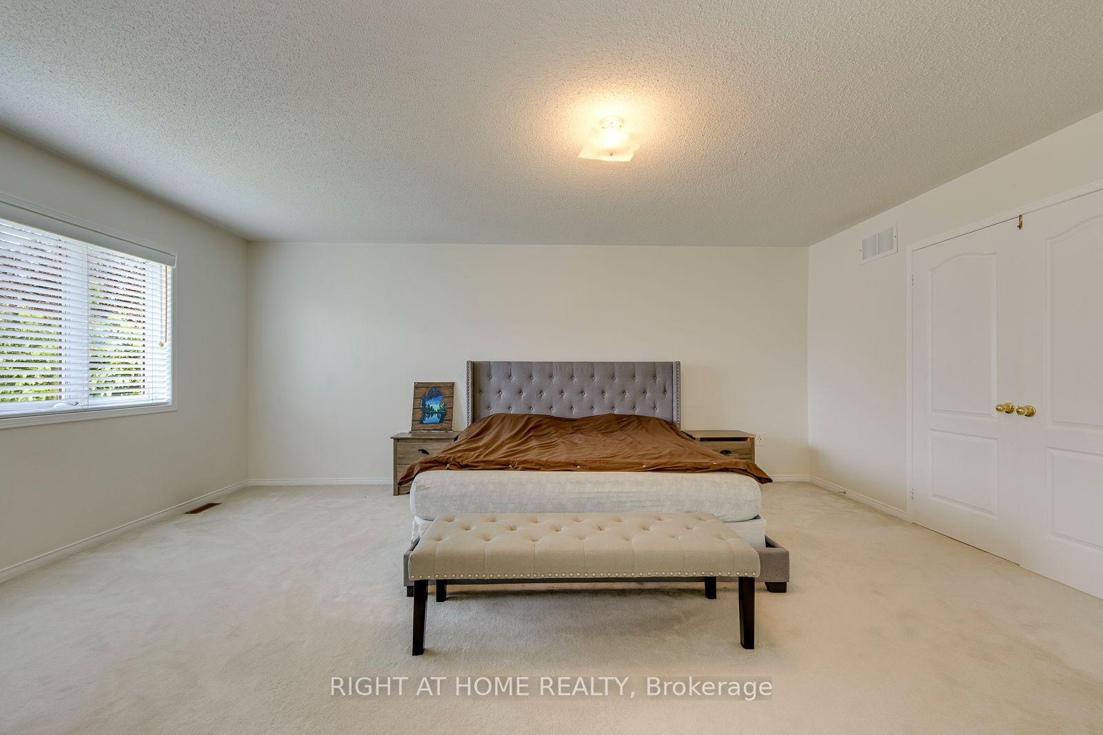 Photo 21 of 2244 Overfield Road, Oakville, West Oak Trails — HOMEH