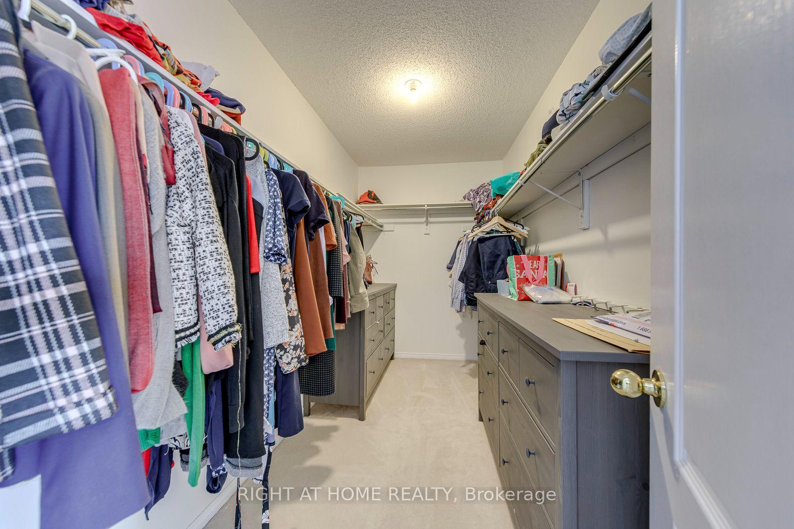 Photo 25 of 2244 Overfield Road, Oakville, West Oak Trails — HOMEH