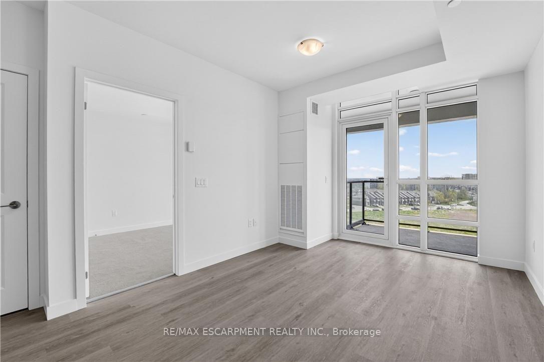 Photo 12 of Unit 809, 461 Green Road, Hamilton, Lakeshore — HOMEH