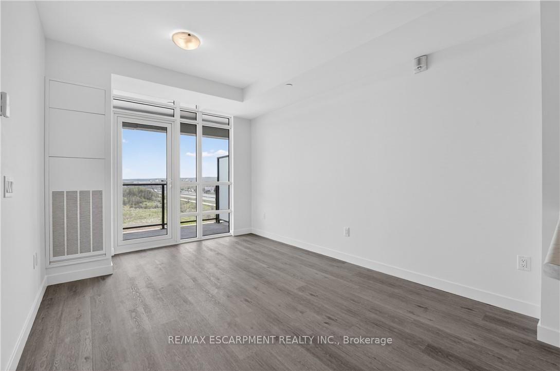 Photo 14 of Unit 809, 461 Green Road, Hamilton, Lakeshore — HOMEH