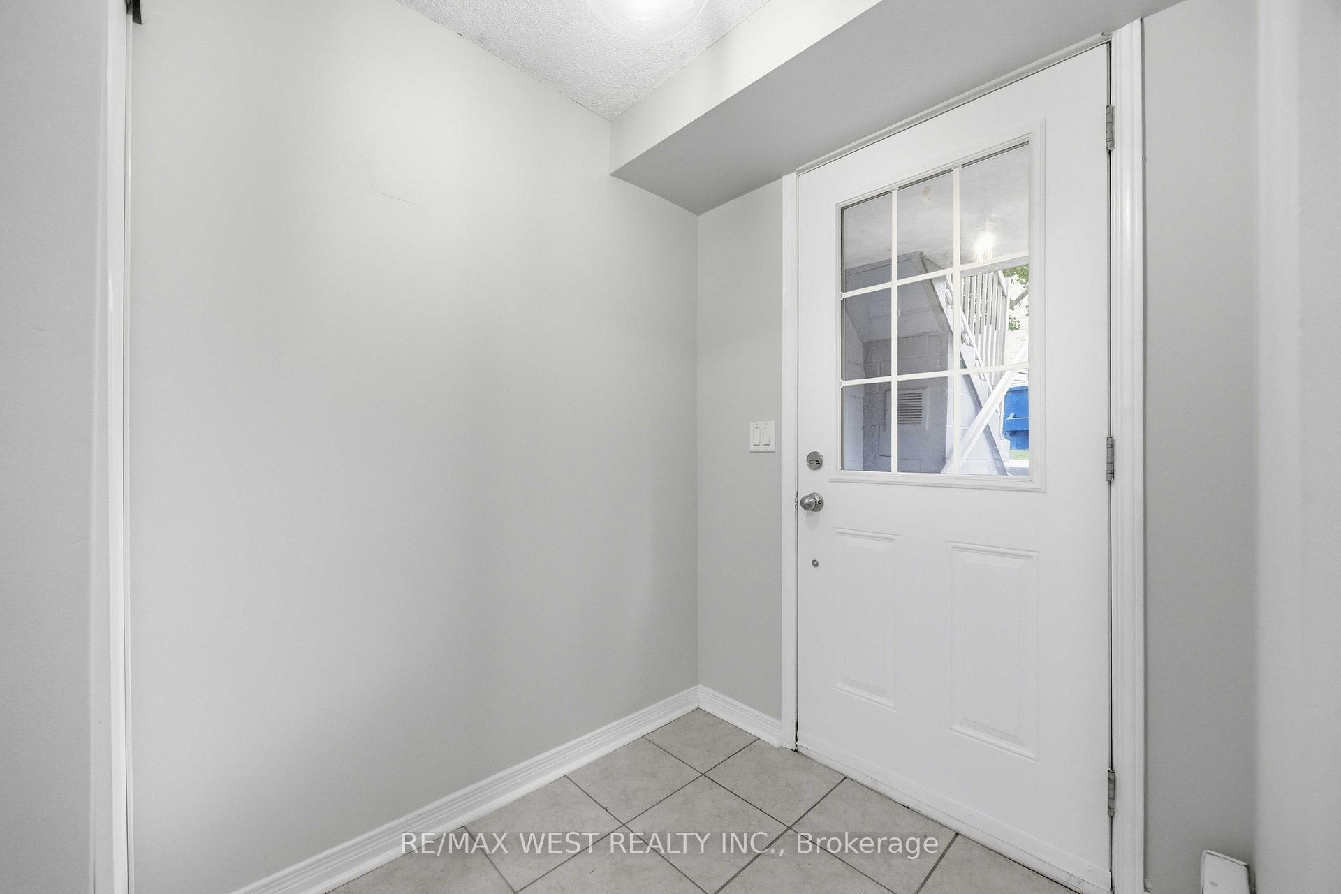 Photo 7 of Unit 122, 20 Elsie Lane, Toronto, Dovercourt-Wallace Emerson-Junction — HOMEH