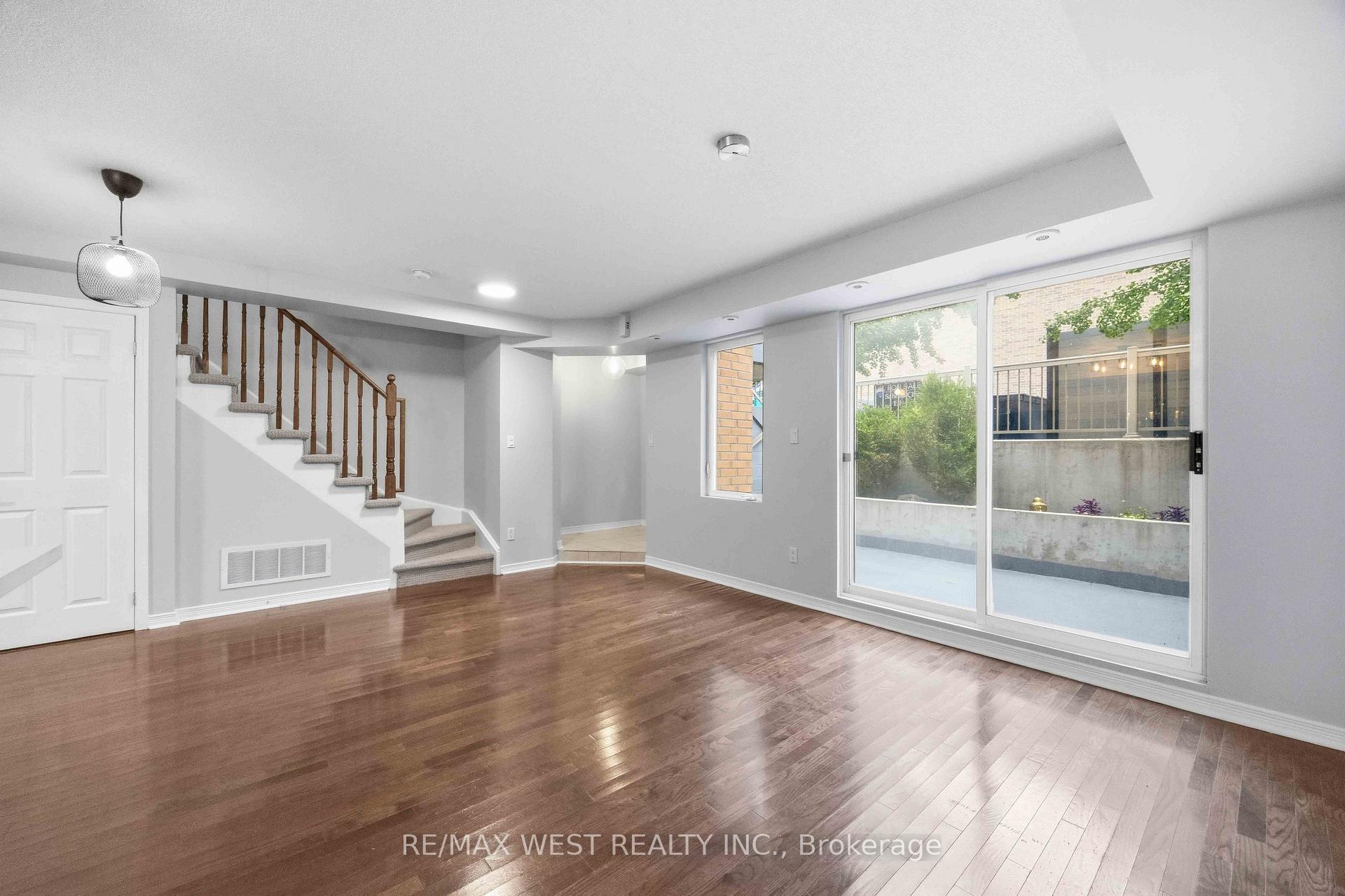 Photo 12 of Unit 122, 20 Elsie Lane, Toronto, Dovercourt-Wallace Emerson-Junction — HOMEH