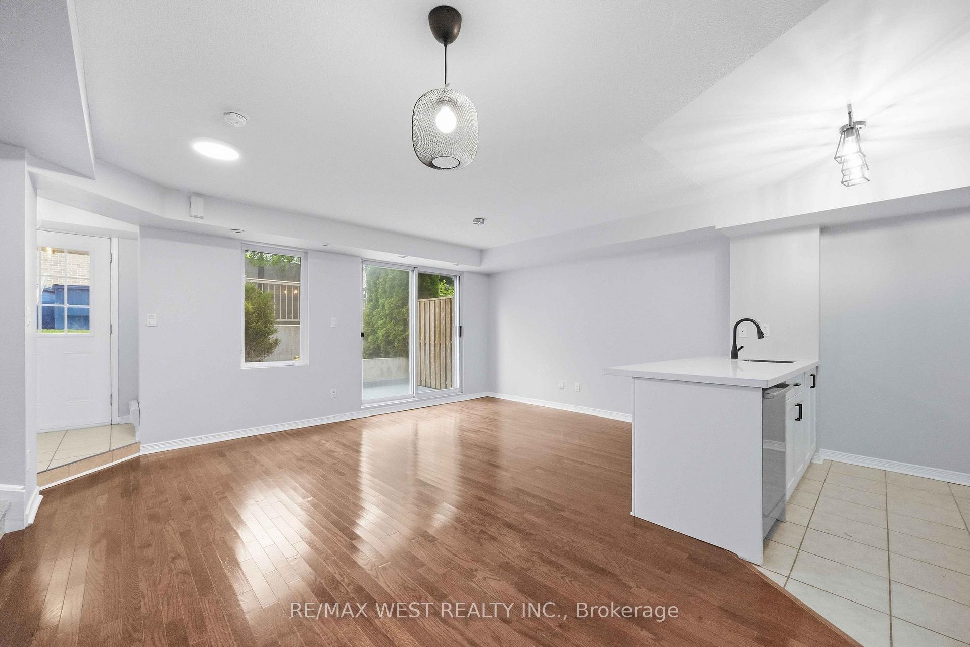 Photo 15 of Unit 122, 20 Elsie Lane, Toronto, Dovercourt-Wallace Emerson-Junction — HOMEH