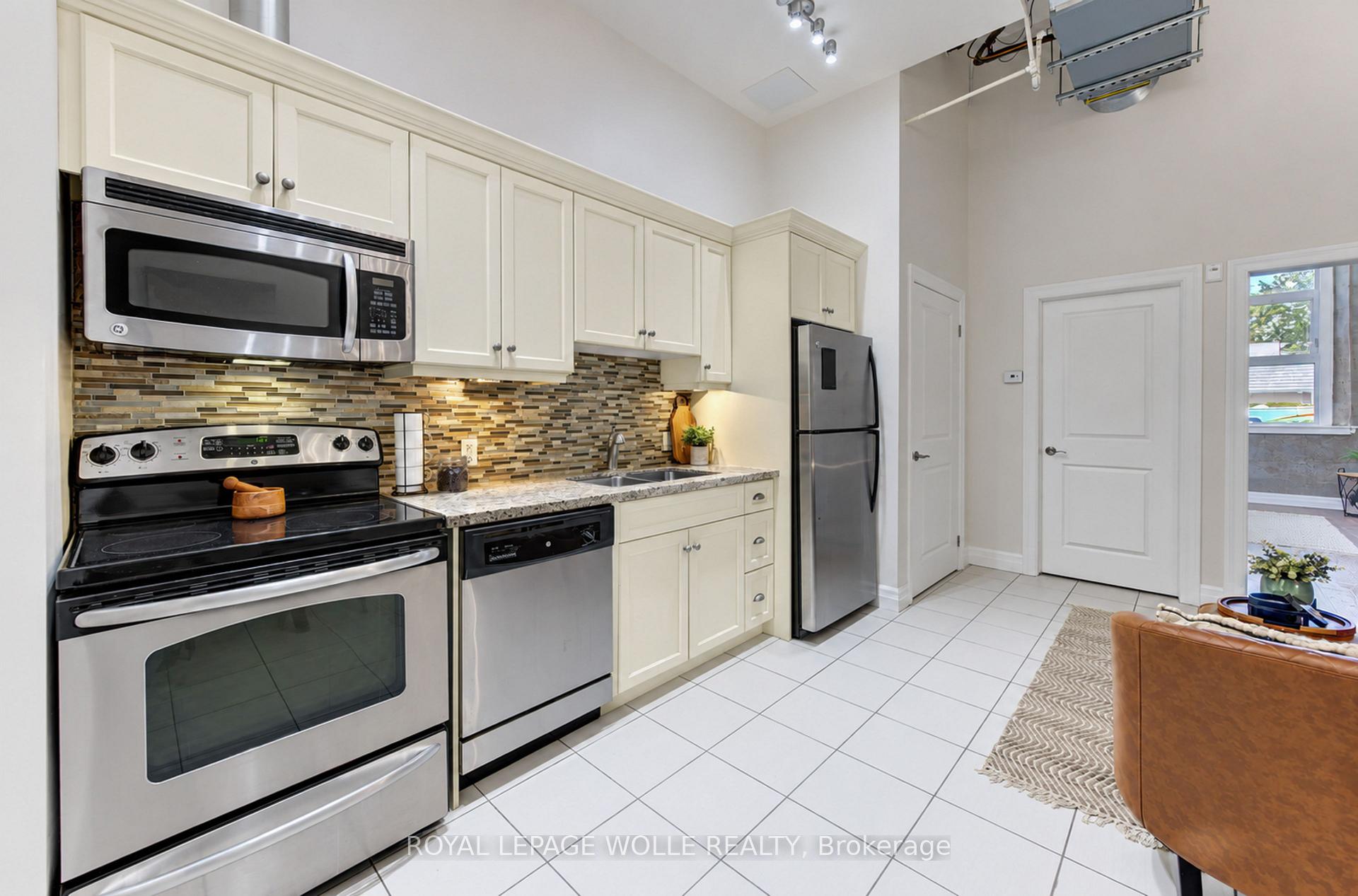 Photo 13 of Unit 110, 25 Concession Street, Cambridge, East Galt — HOMEH