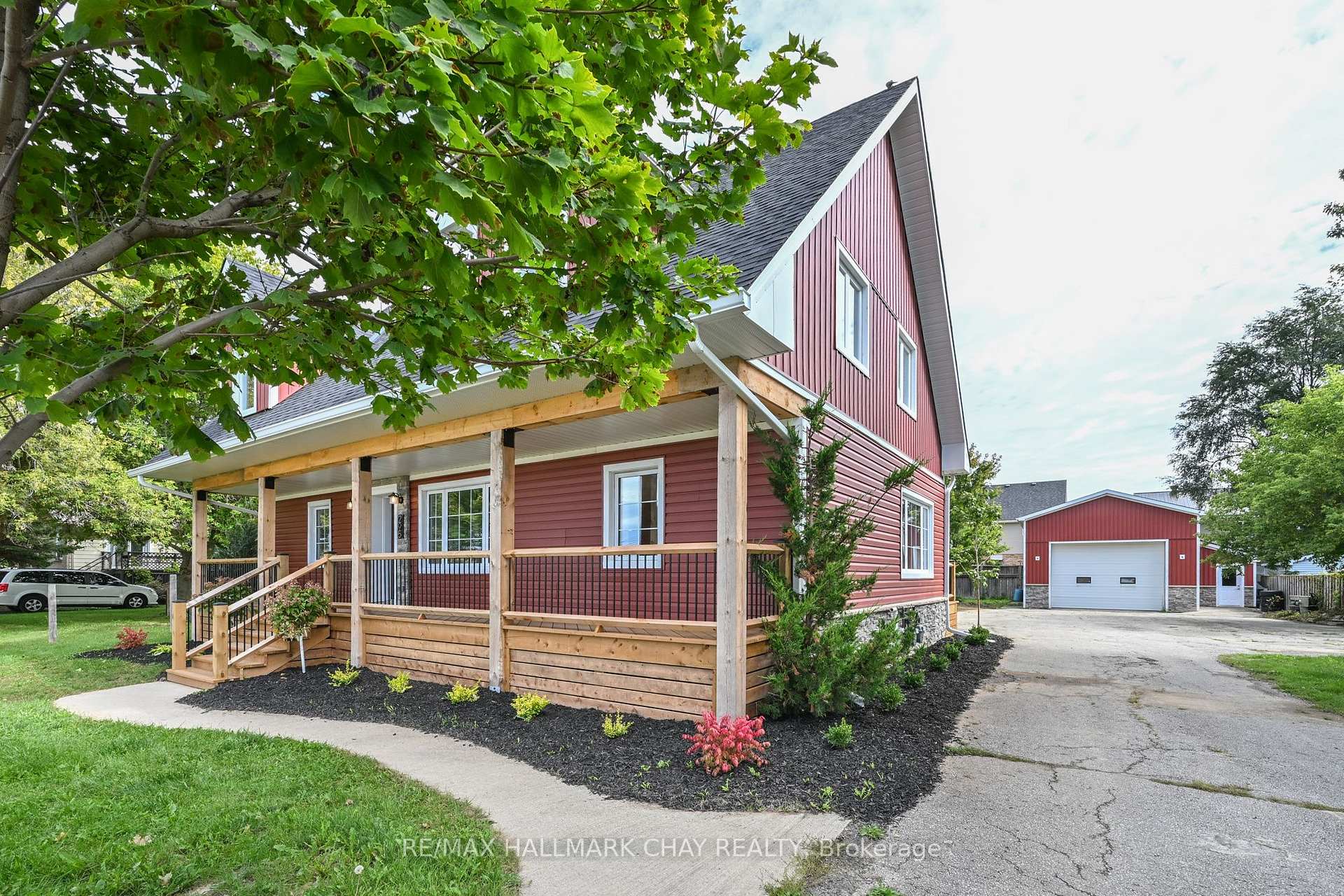 Photo 2 of 295 King Street N, New Tecumseth, Alliston — HOMEH