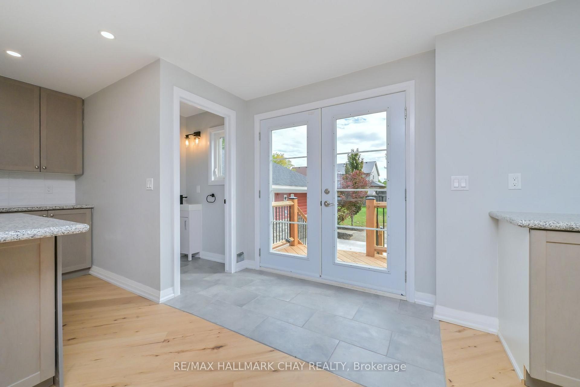 Photo 14 of 295 King Street N, New Tecumseth, Alliston — HOMEH