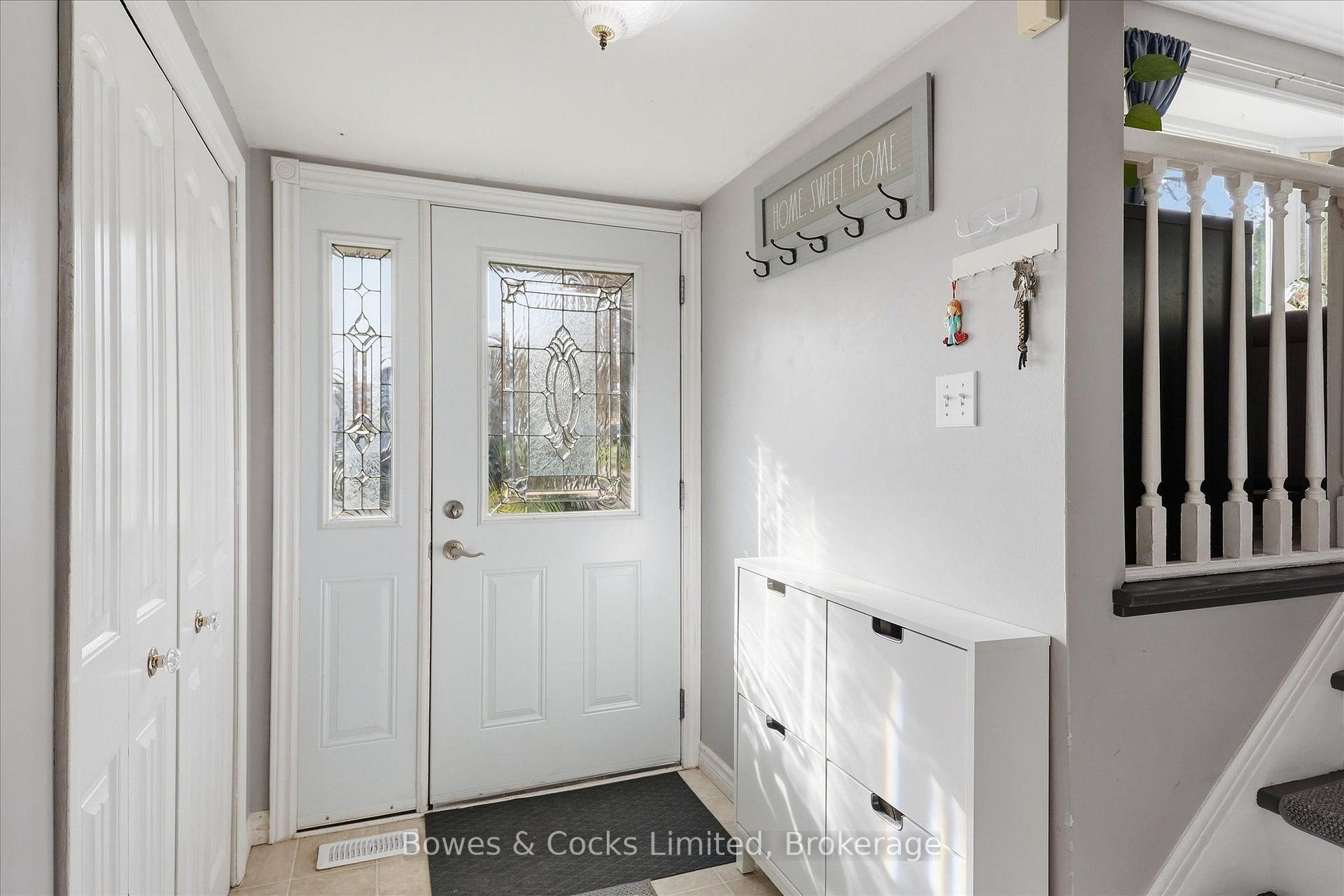 Photo 6 of 532 Raymond Street, Peterborough, Northcrest Ward 5 — HOMEH