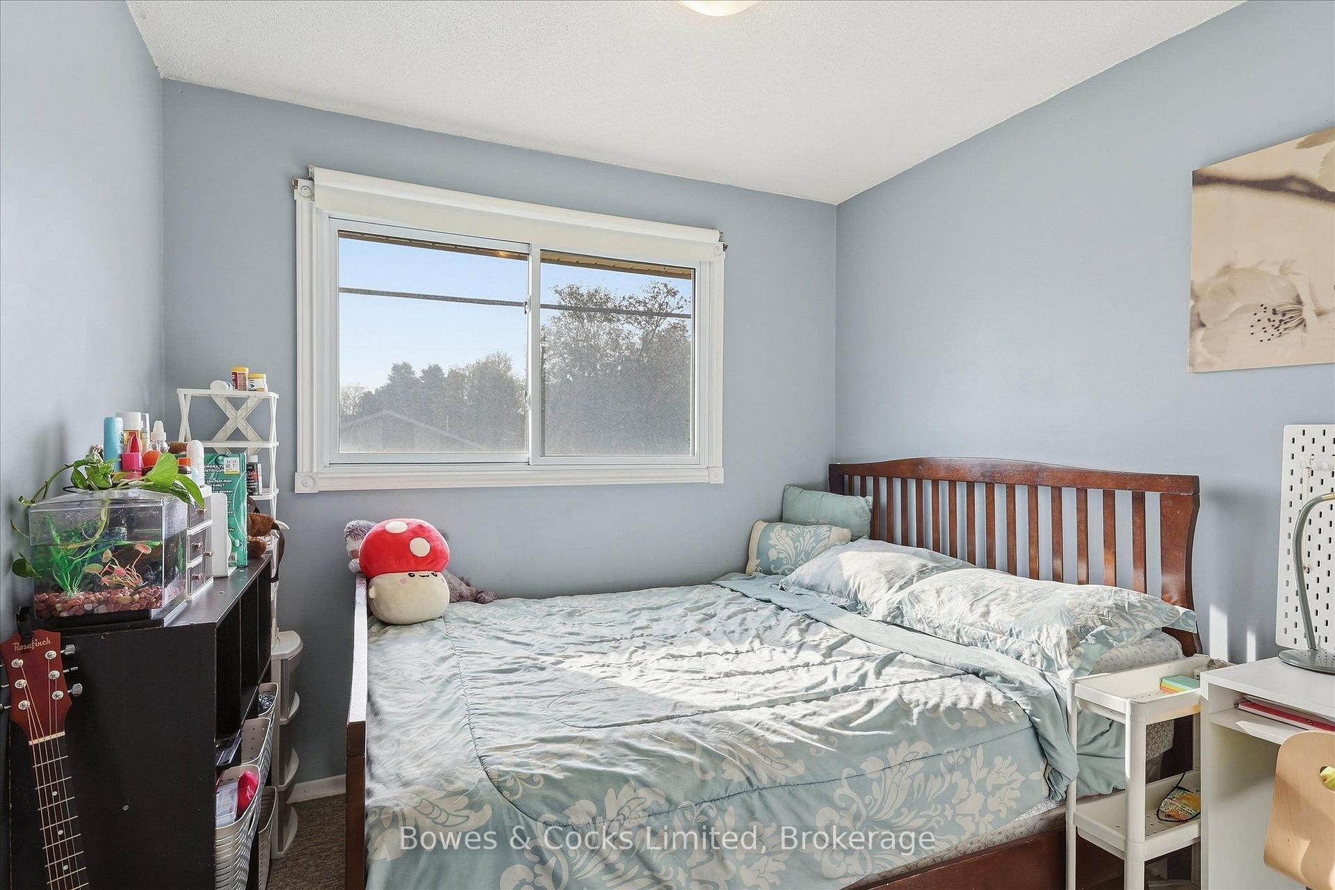 Photo 25 of 532 Raymond Street, Peterborough, Northcrest Ward 5 — HOMEH