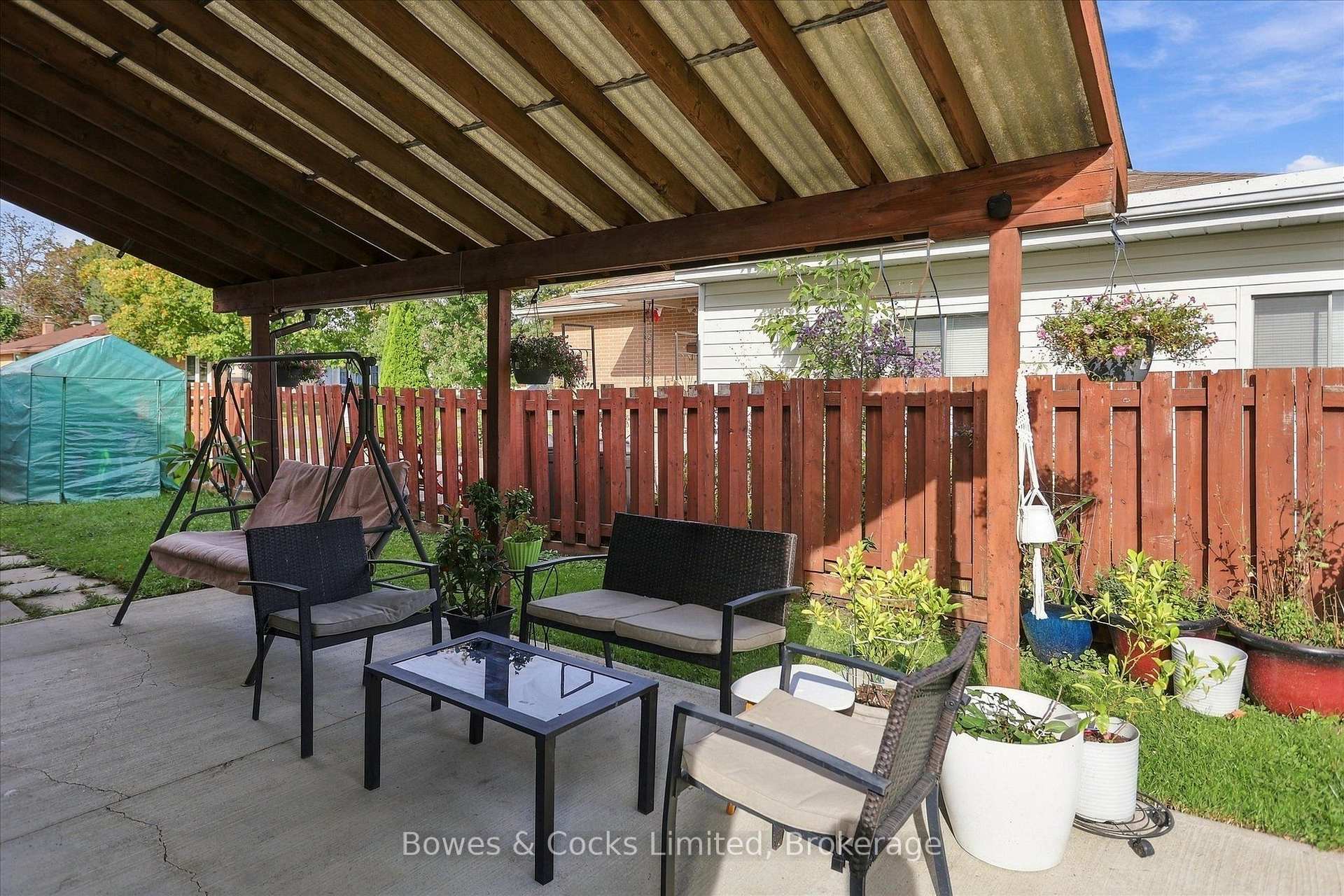 Photo 43 of 532 Raymond Street, Peterborough, Northcrest Ward 5 — HOMEH