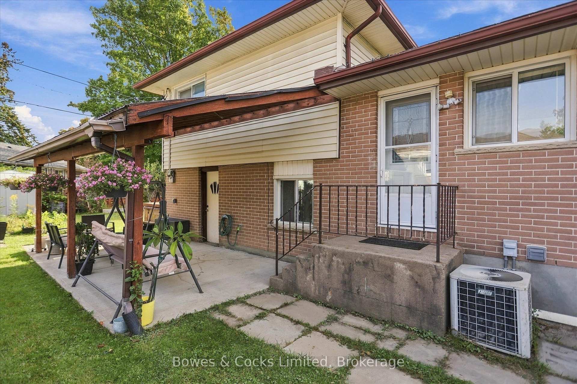 Photo 46 of 532 Raymond Street, Peterborough, Northcrest Ward 5 — HOMEH