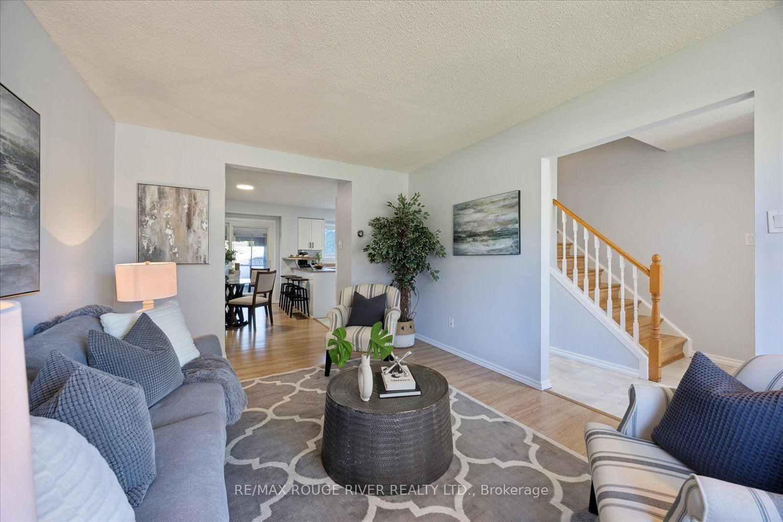 Photo 6 of 371 Ormond Drive, Oshawa, Samac — HOMEH