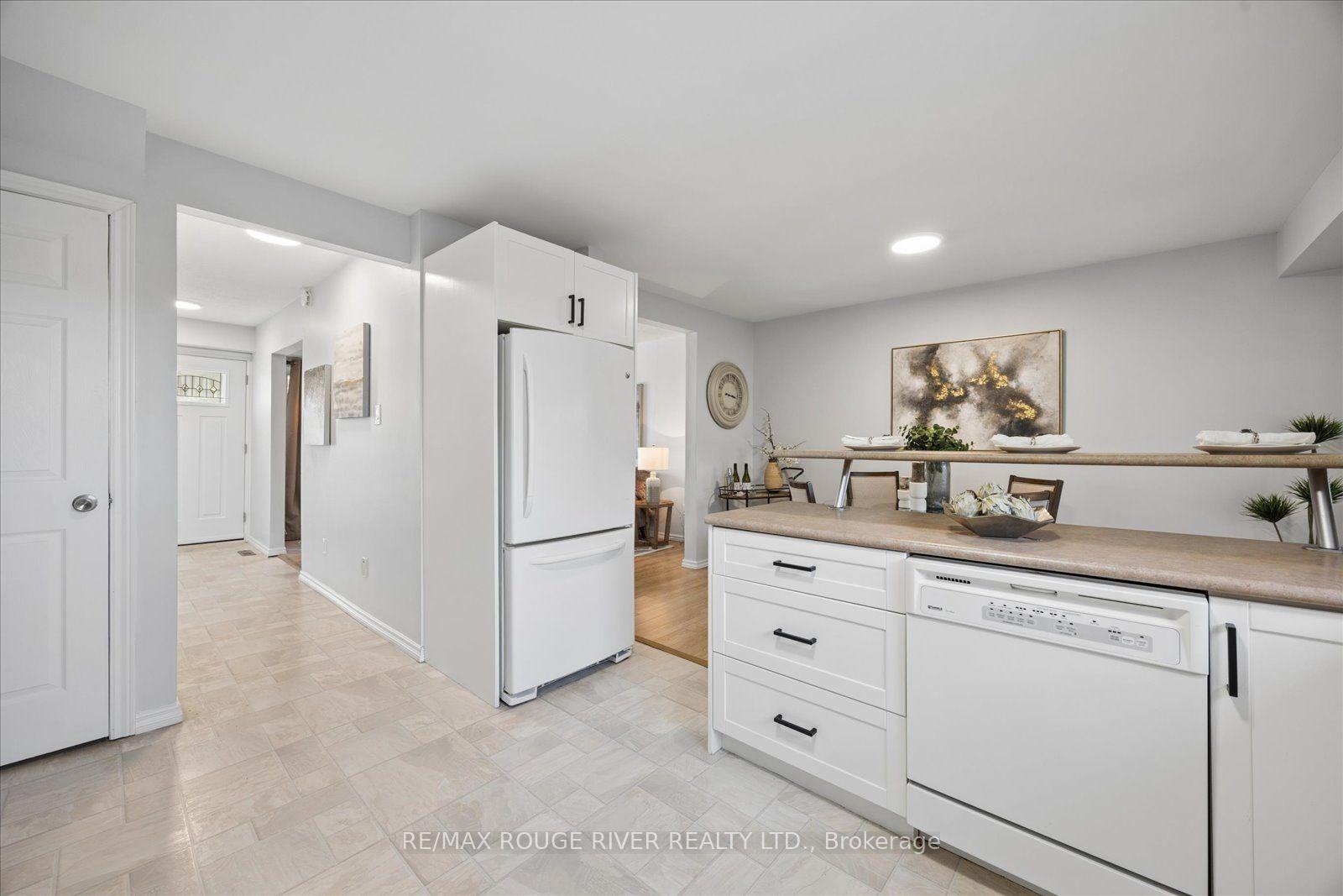 Photo 13 of 371 Ormond Drive, Oshawa, Samac — HOMEH