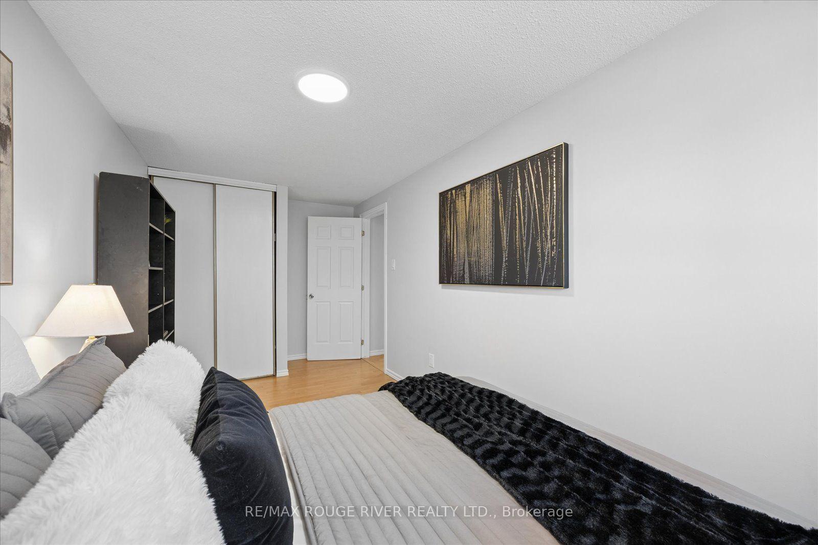 Photo 19 of 371 Ormond Drive, Oshawa, Samac — HOMEH