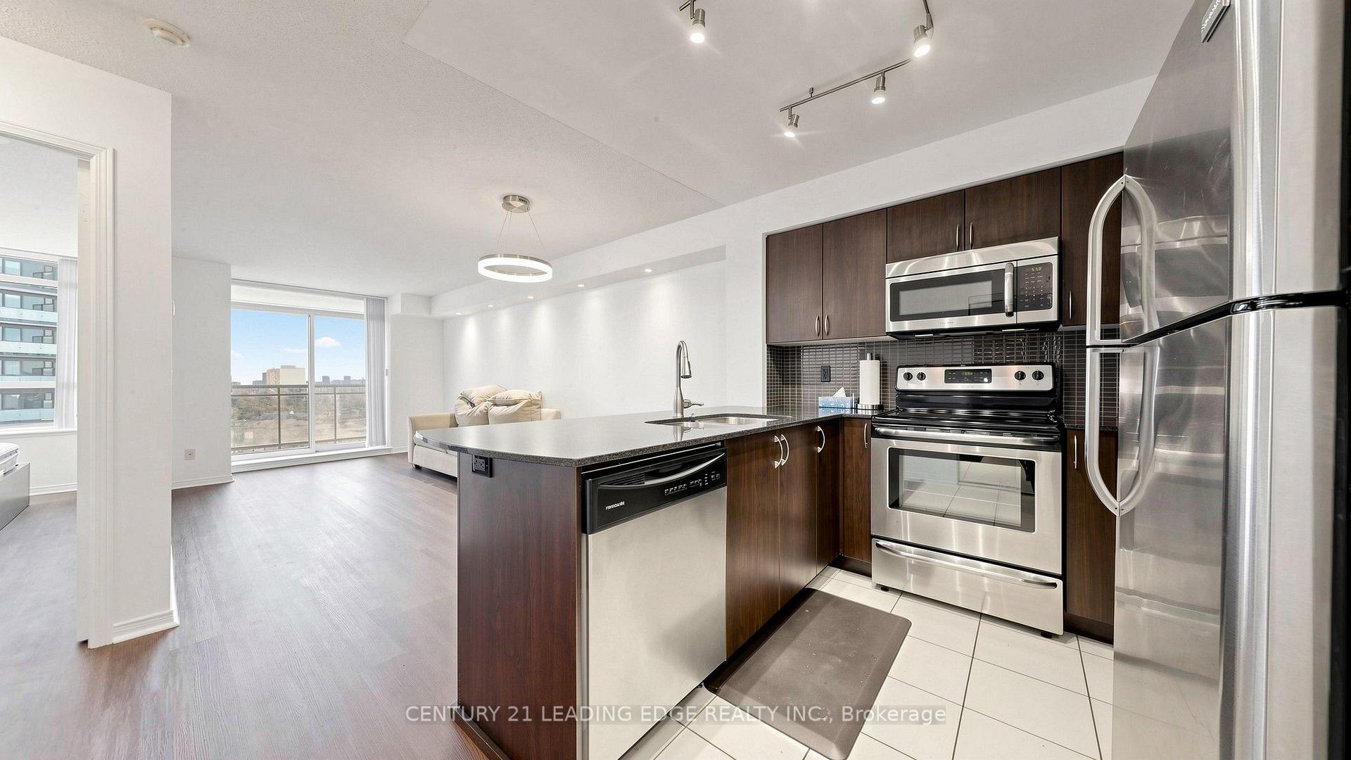 Photo 7 of Unit LPH5, 75 King William Crescent, Richmond Hill, Langstaff — HOMEH