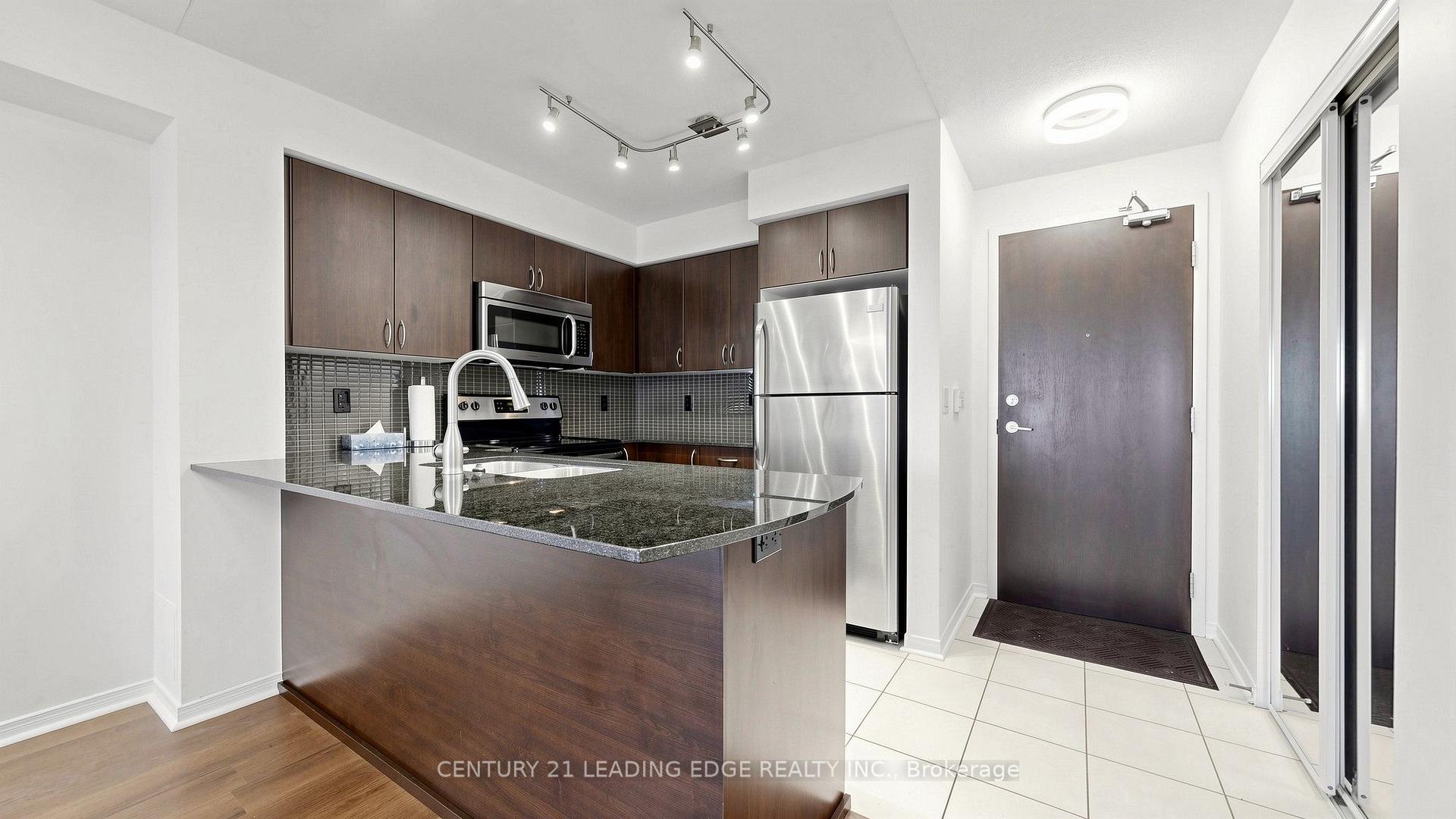 Photo 12 of Unit LPH5, 75 King William Crescent, Richmond Hill, Langstaff — HOMEH